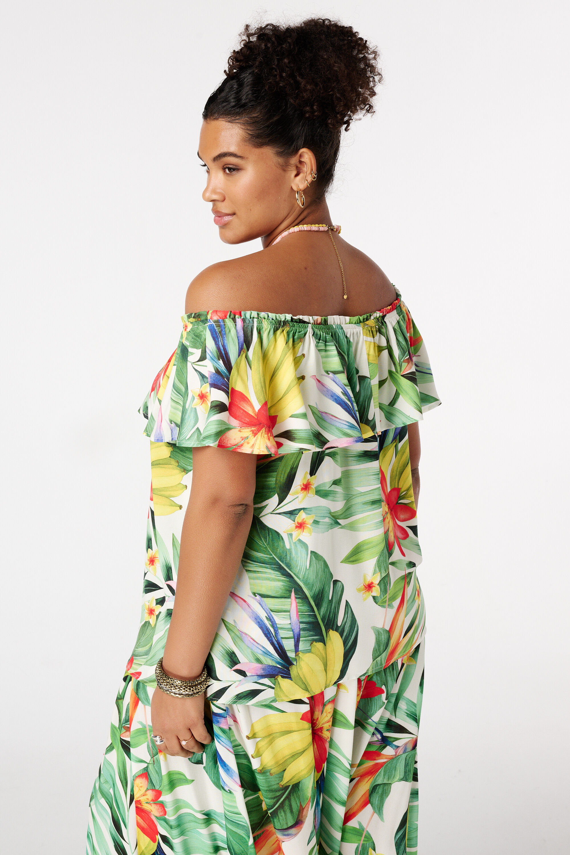 Off-shoulder blouse image number 3