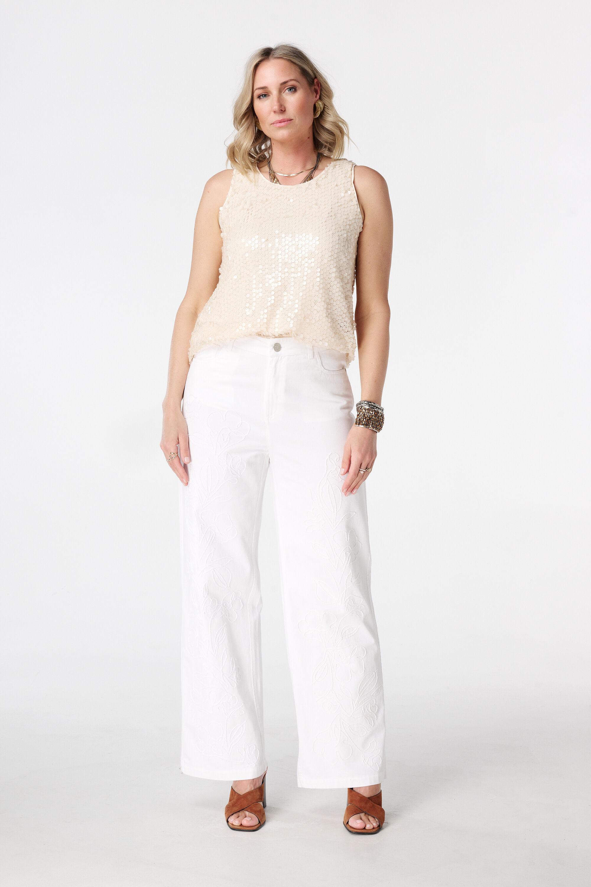Jean wide leg avec broderie image number 0