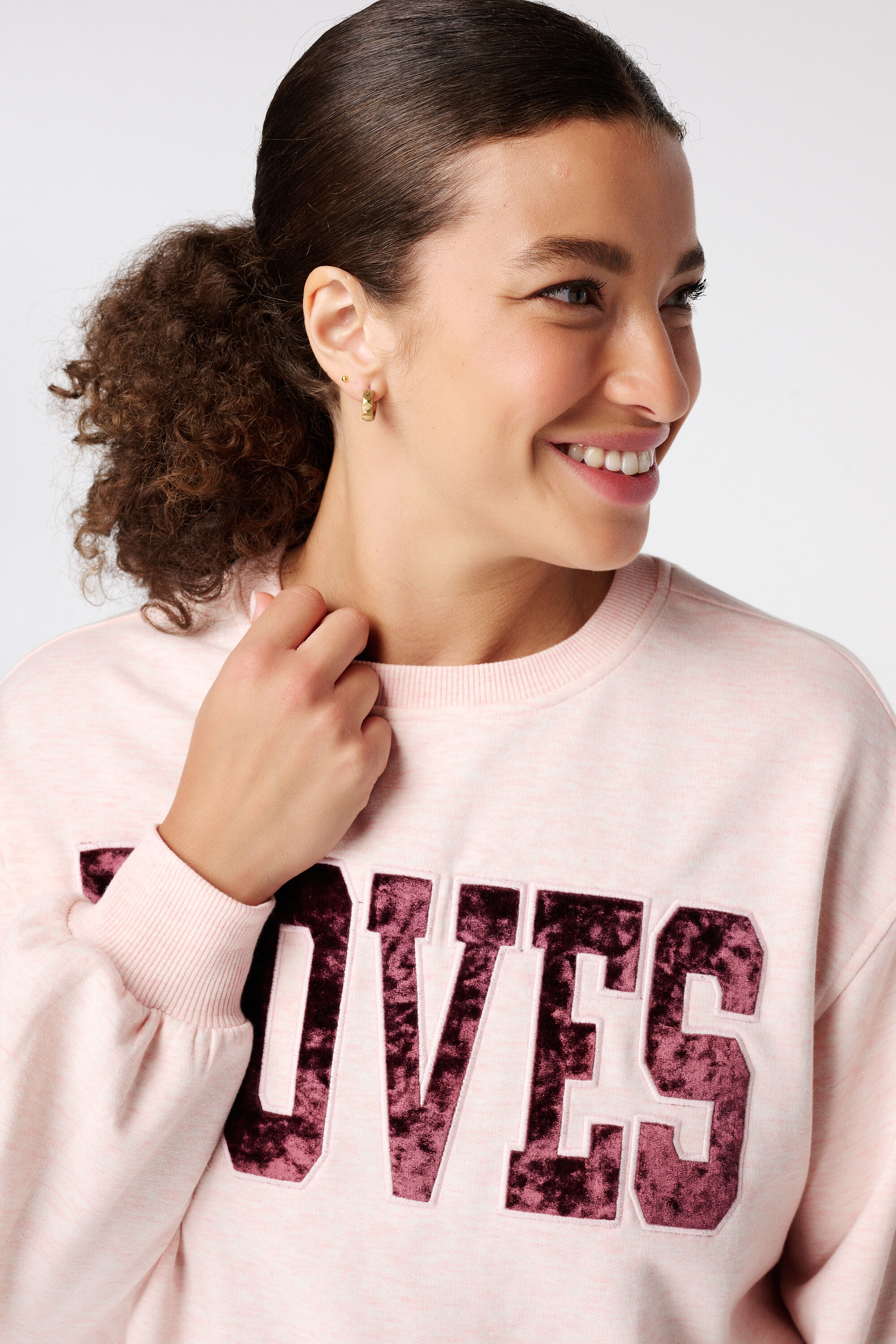 Sweater met artwork image number 4