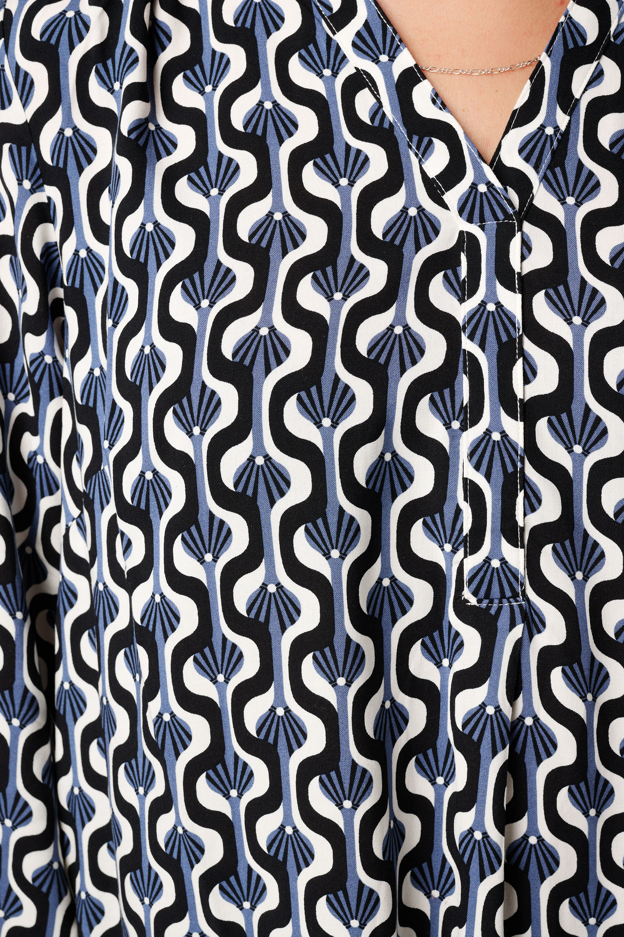 Blouse oversize imprim&eacute;e image number 6