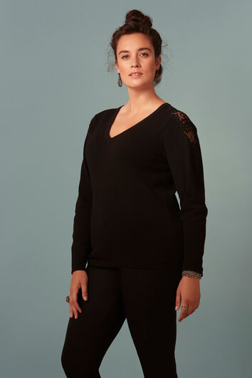 Trui met kanten detail