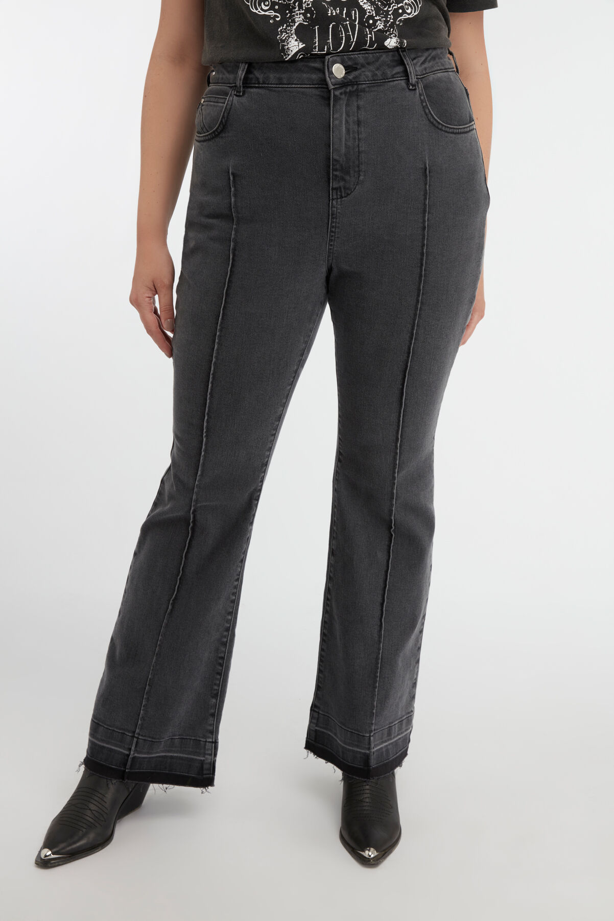 Flared high waist jeans image number 5