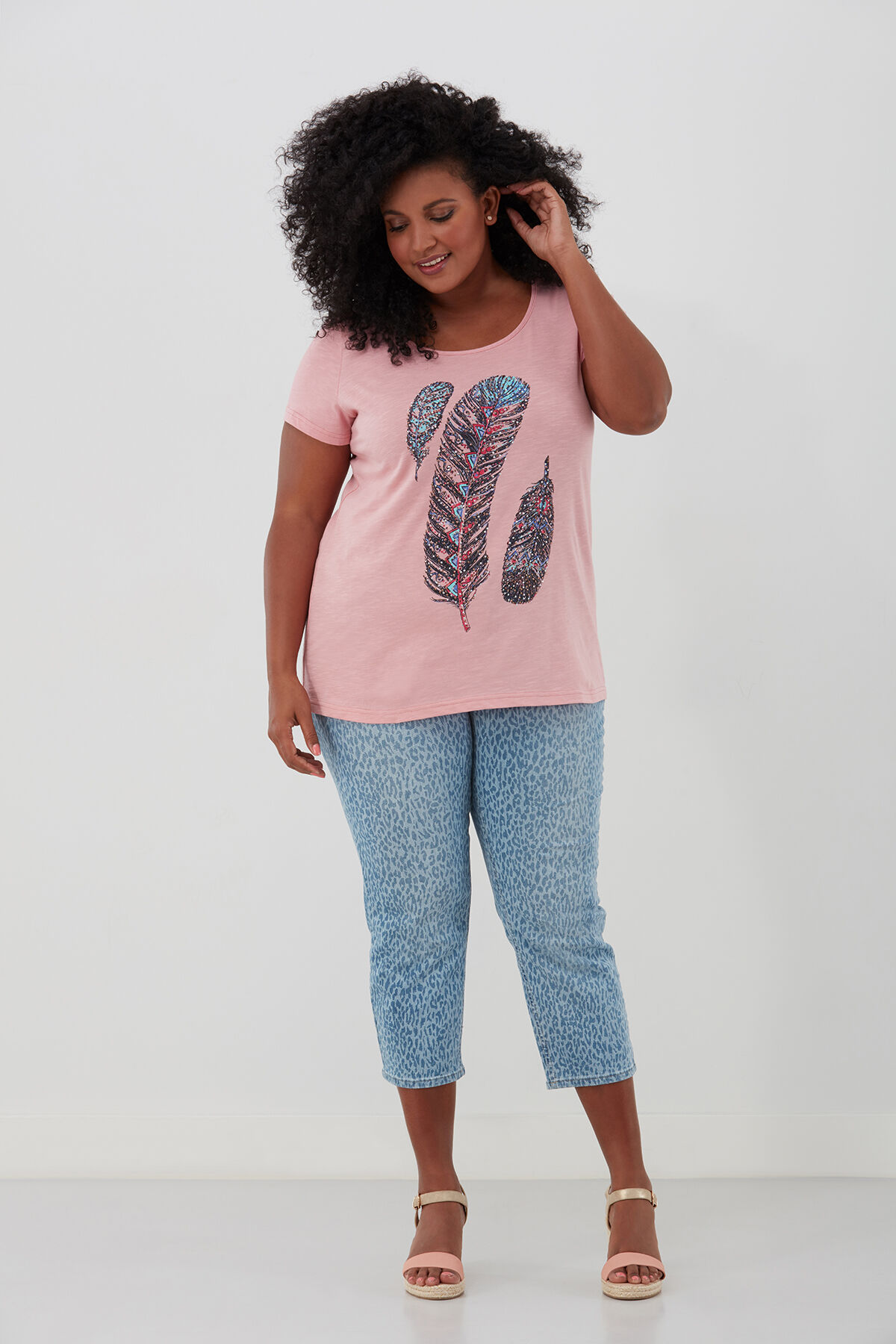 Basic T-shirt met verenprint image number 3