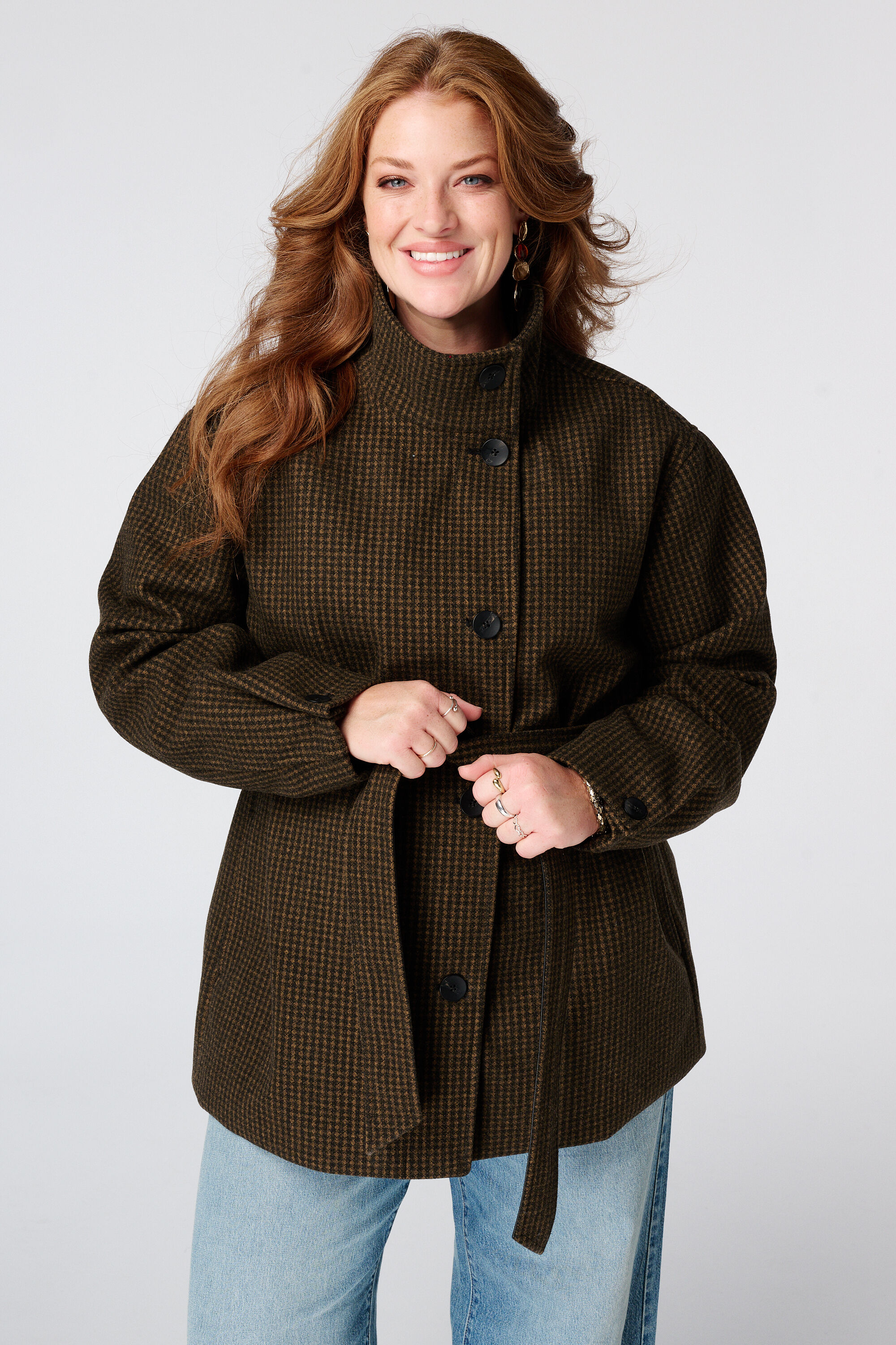 Manteau mi long &agrave; carreaux avec col montant