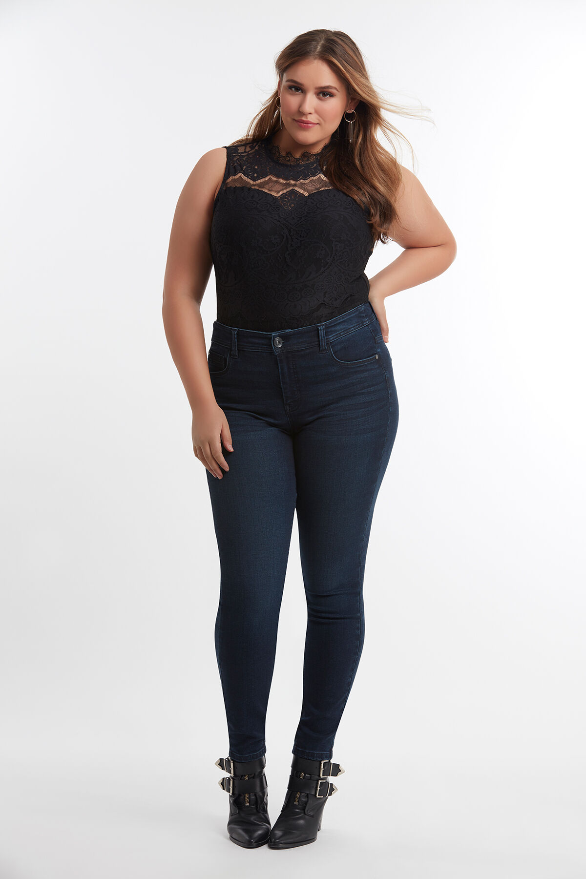 Body met kant image number 6