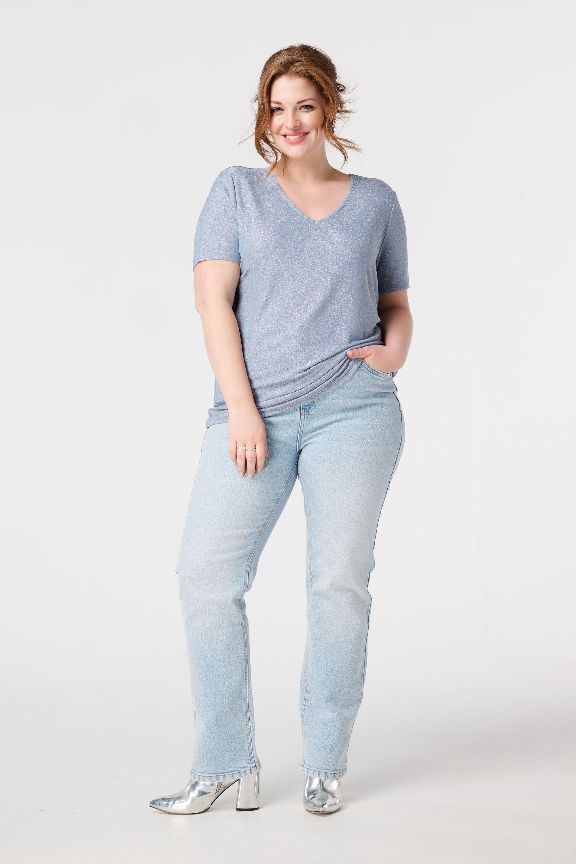 T-shirt avec paillettes image number 4