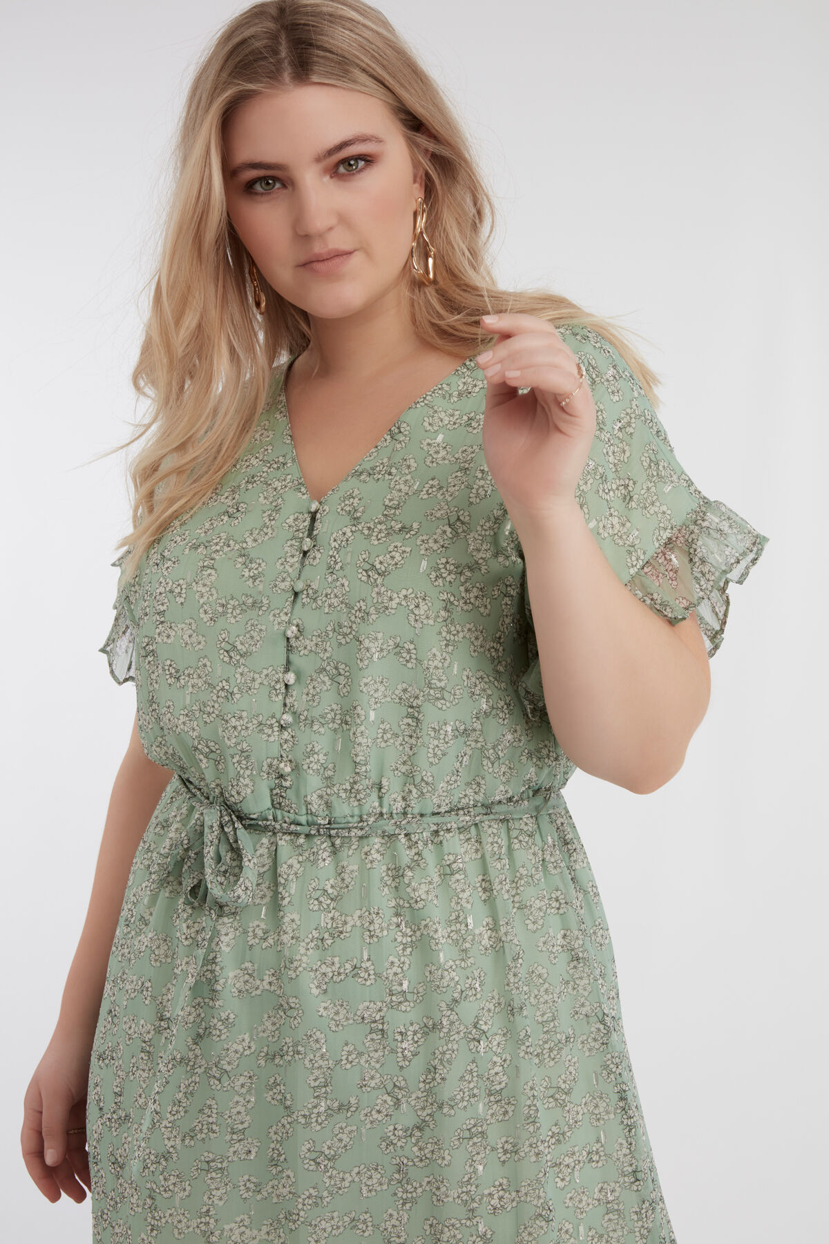 Jurk met bloemen print en volants image number 4