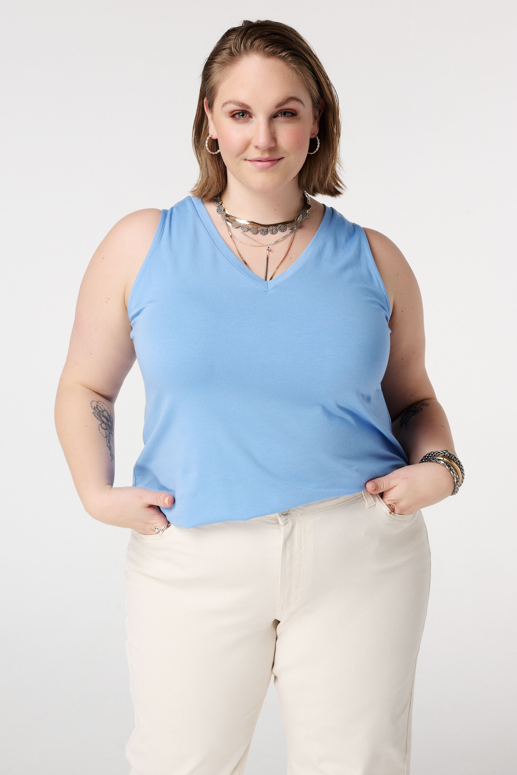 D&eacute;bardeur avec col en V