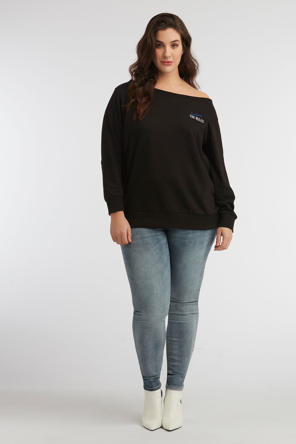 Off shoulder sweater image number 3