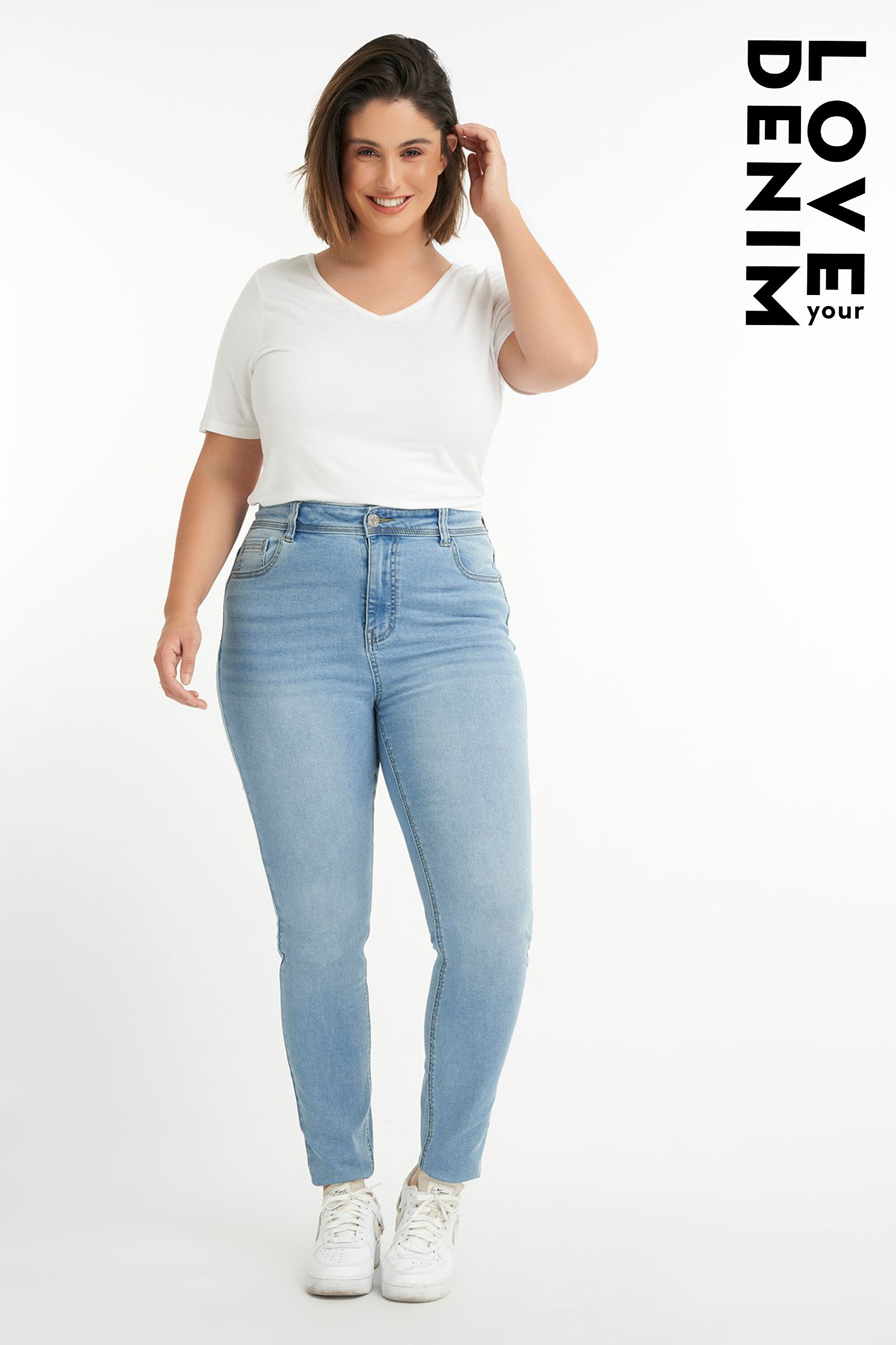 Femmes en on sale jeans moulants