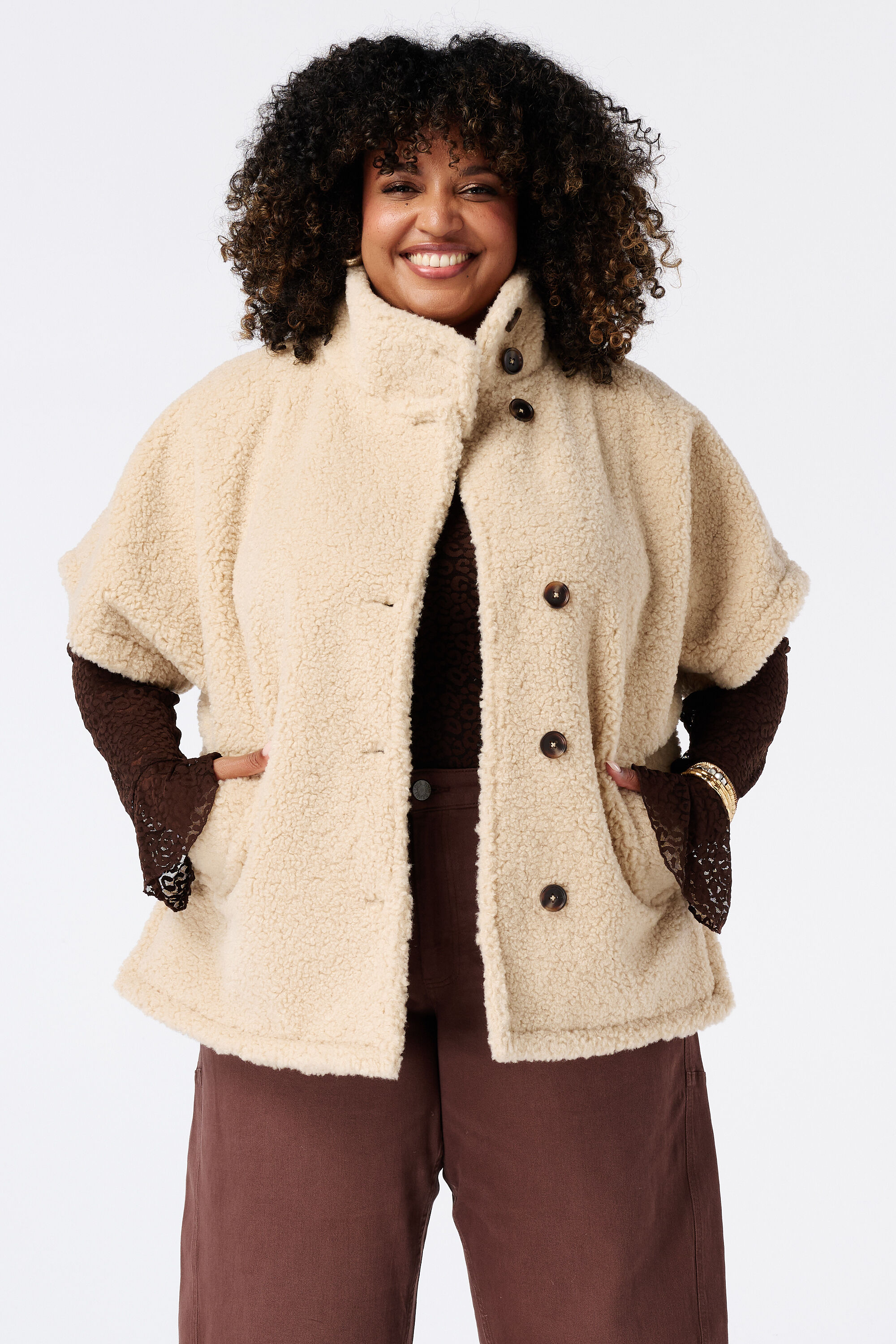 Veste teddy &agrave; manches courtes