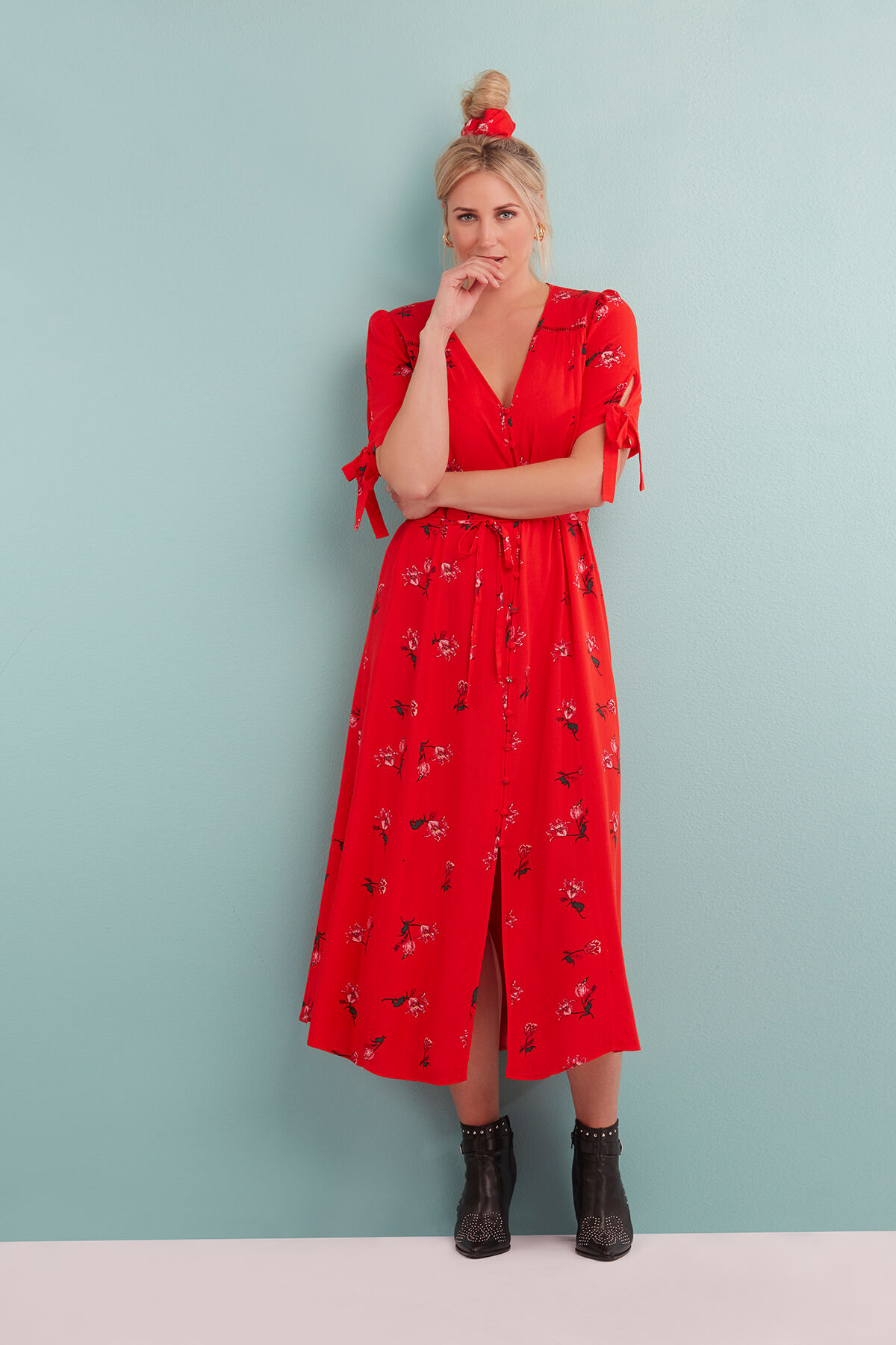 Doorknoopjurk met bloemprint image number 6