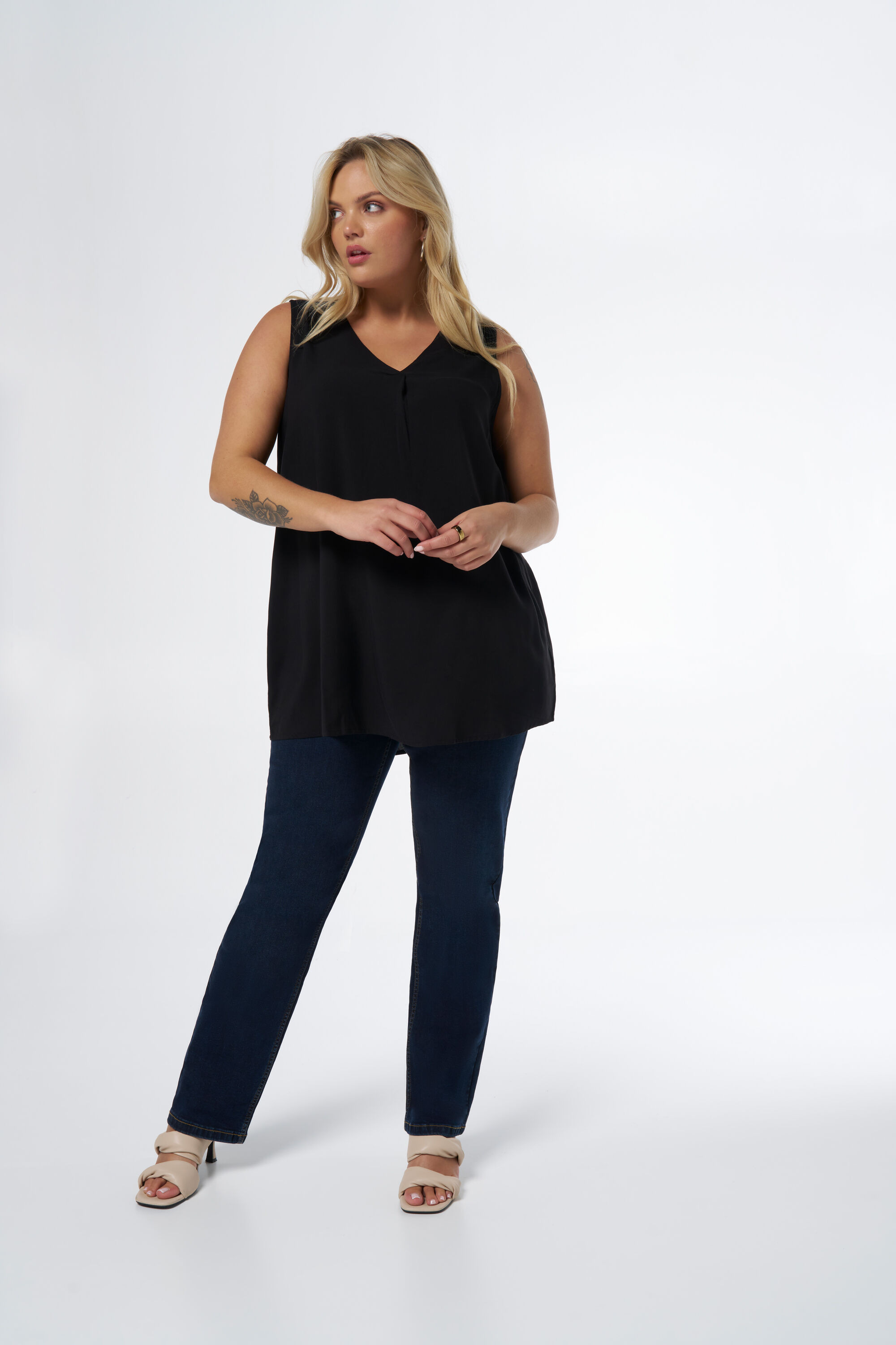 Mouwloze blouse met v-hals image number 0