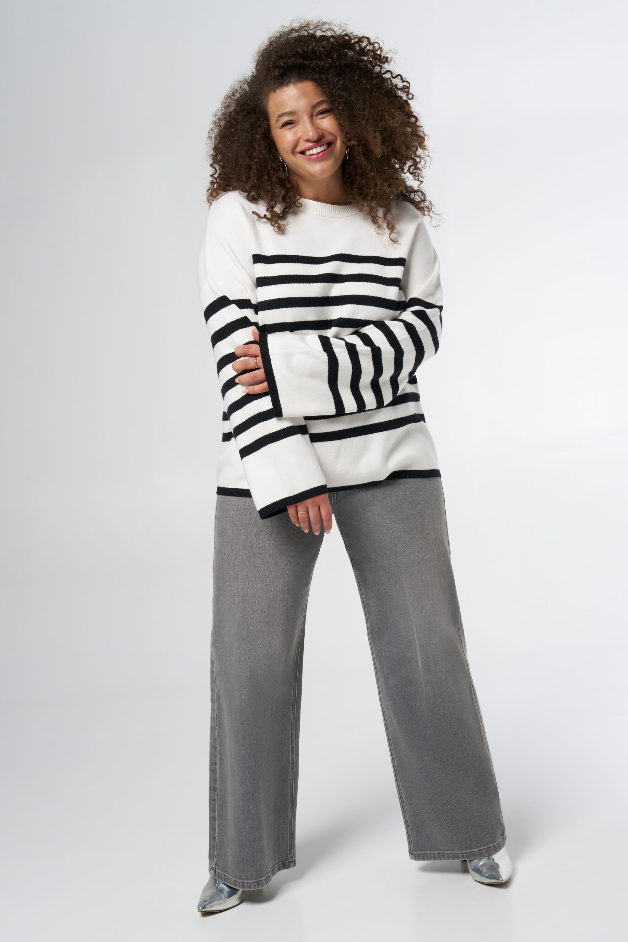 Pull ray&eacute; en maille image number 5