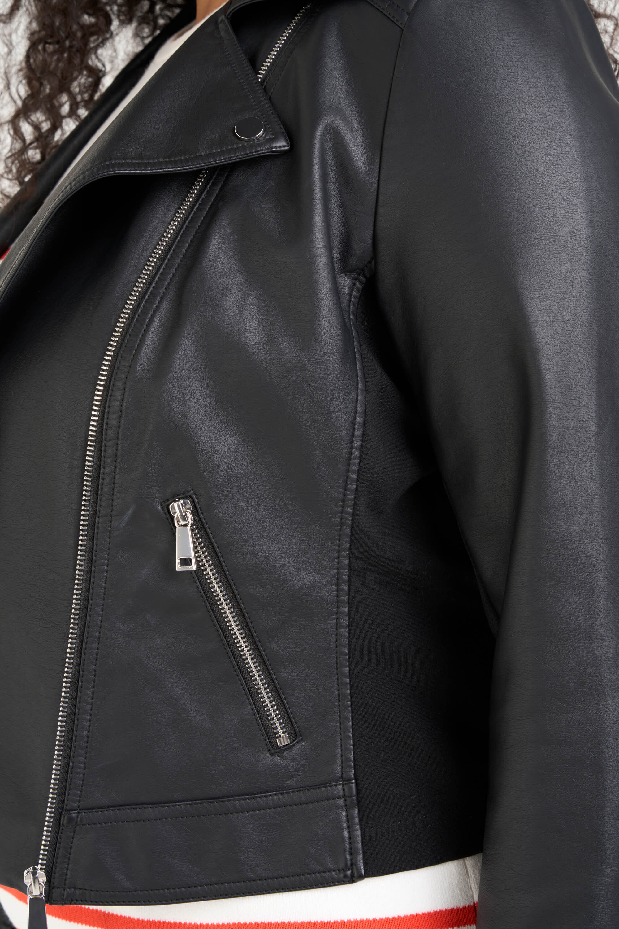 Veste style motard en similicuir image number 4