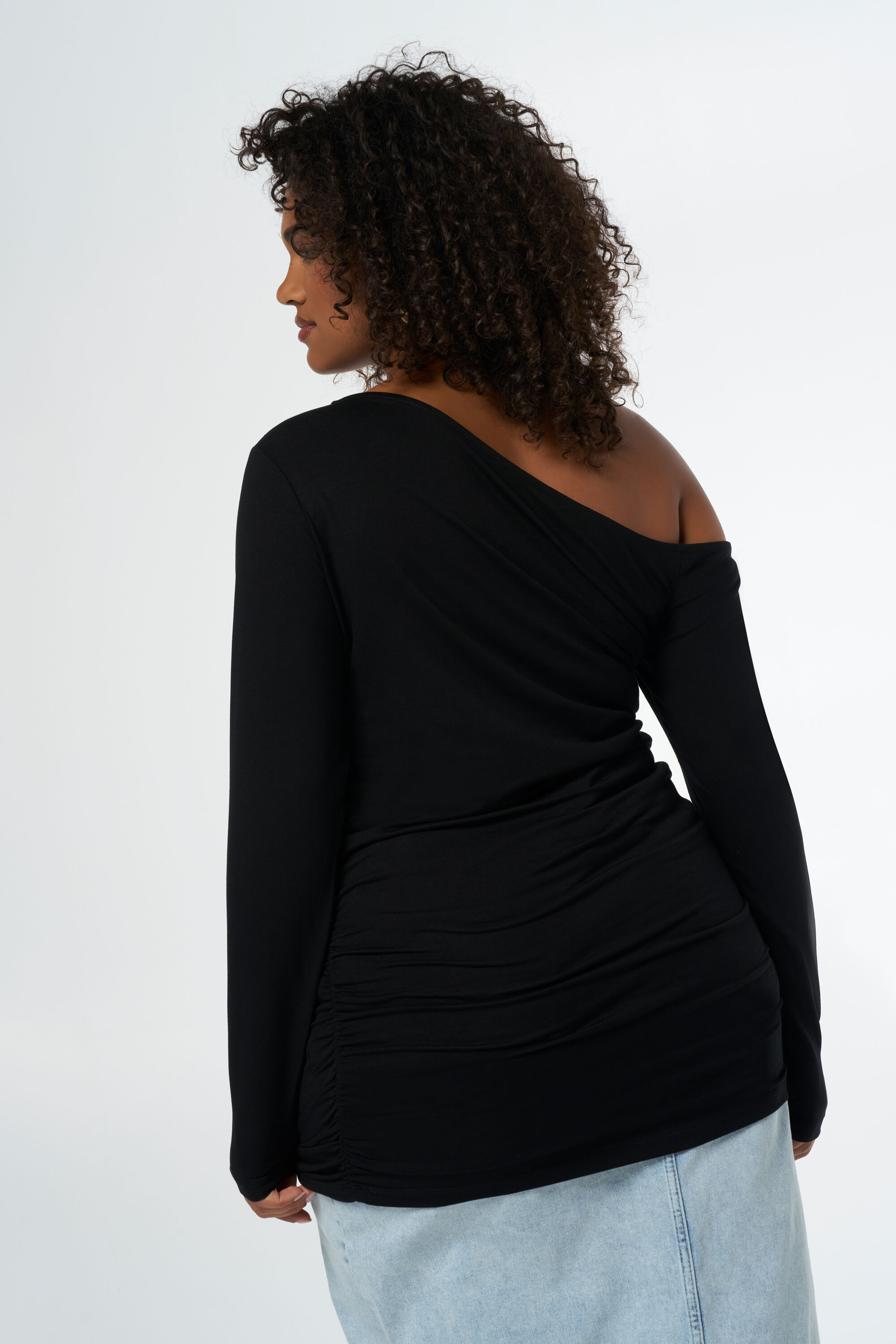 One shoulder top image number 3