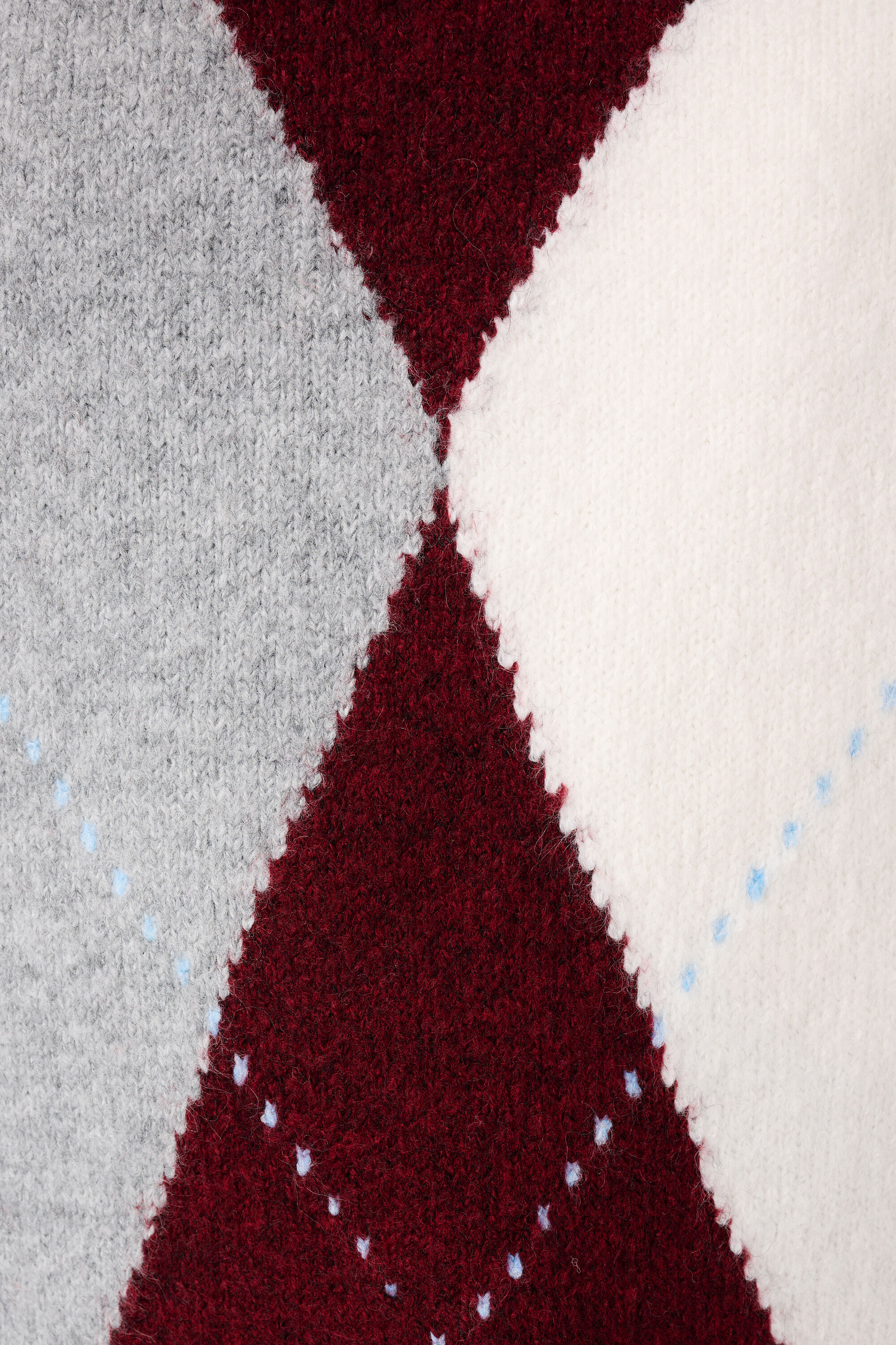 Pull tricot&eacute; &agrave; motif losange image number 6