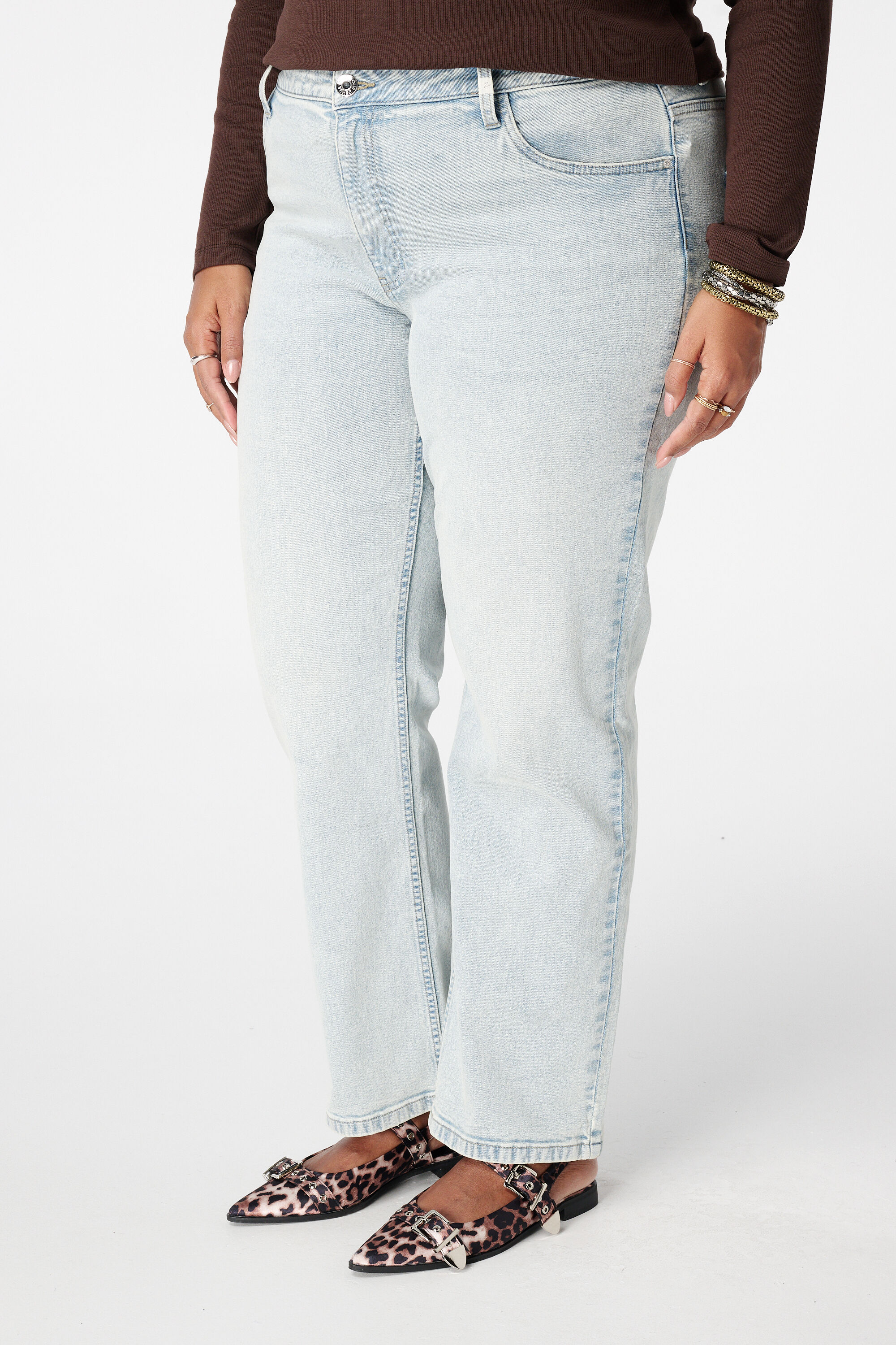 Jean &agrave; coupe droite LILY image number 5