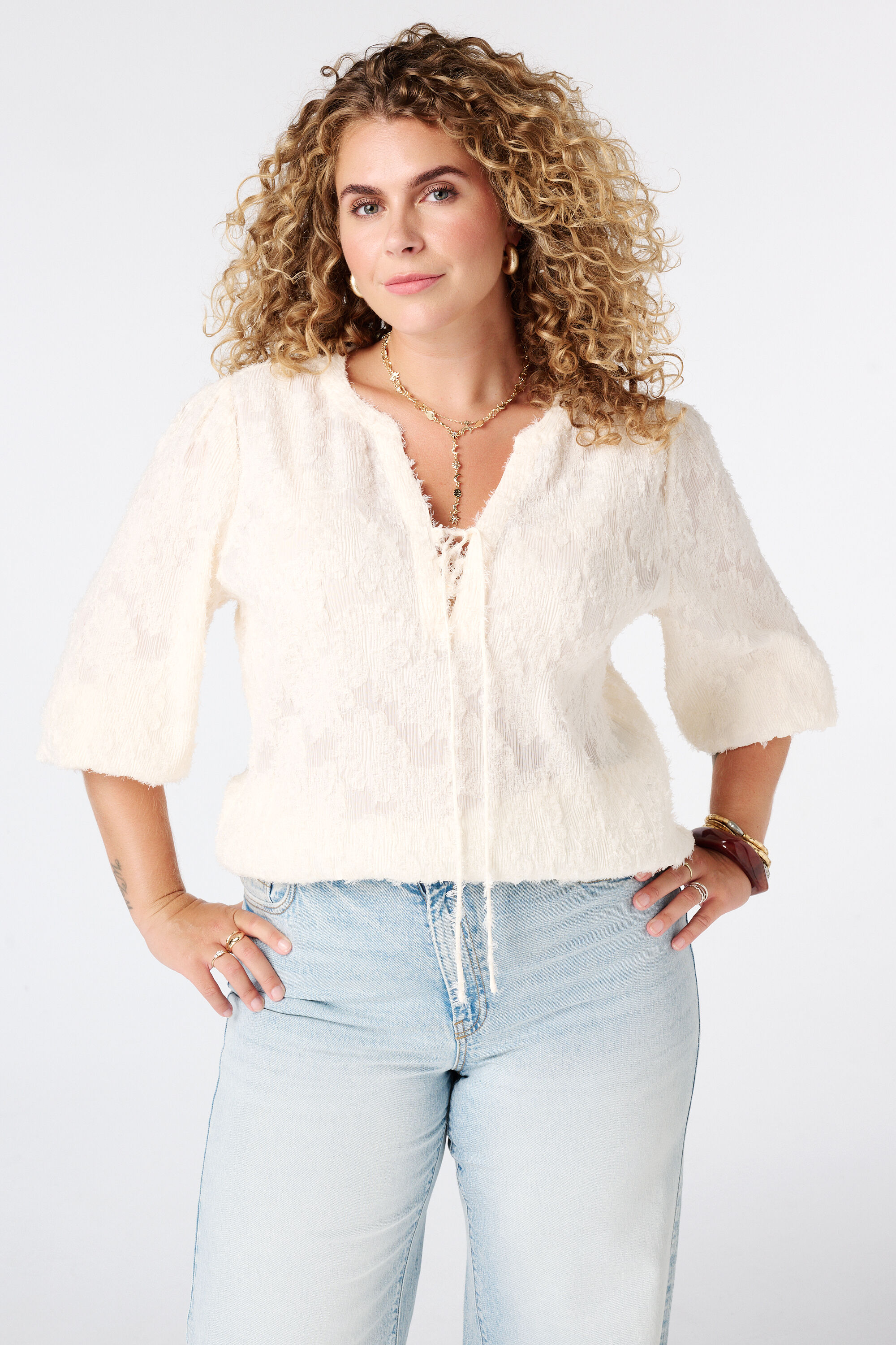 Fluffy blouse met v-hals