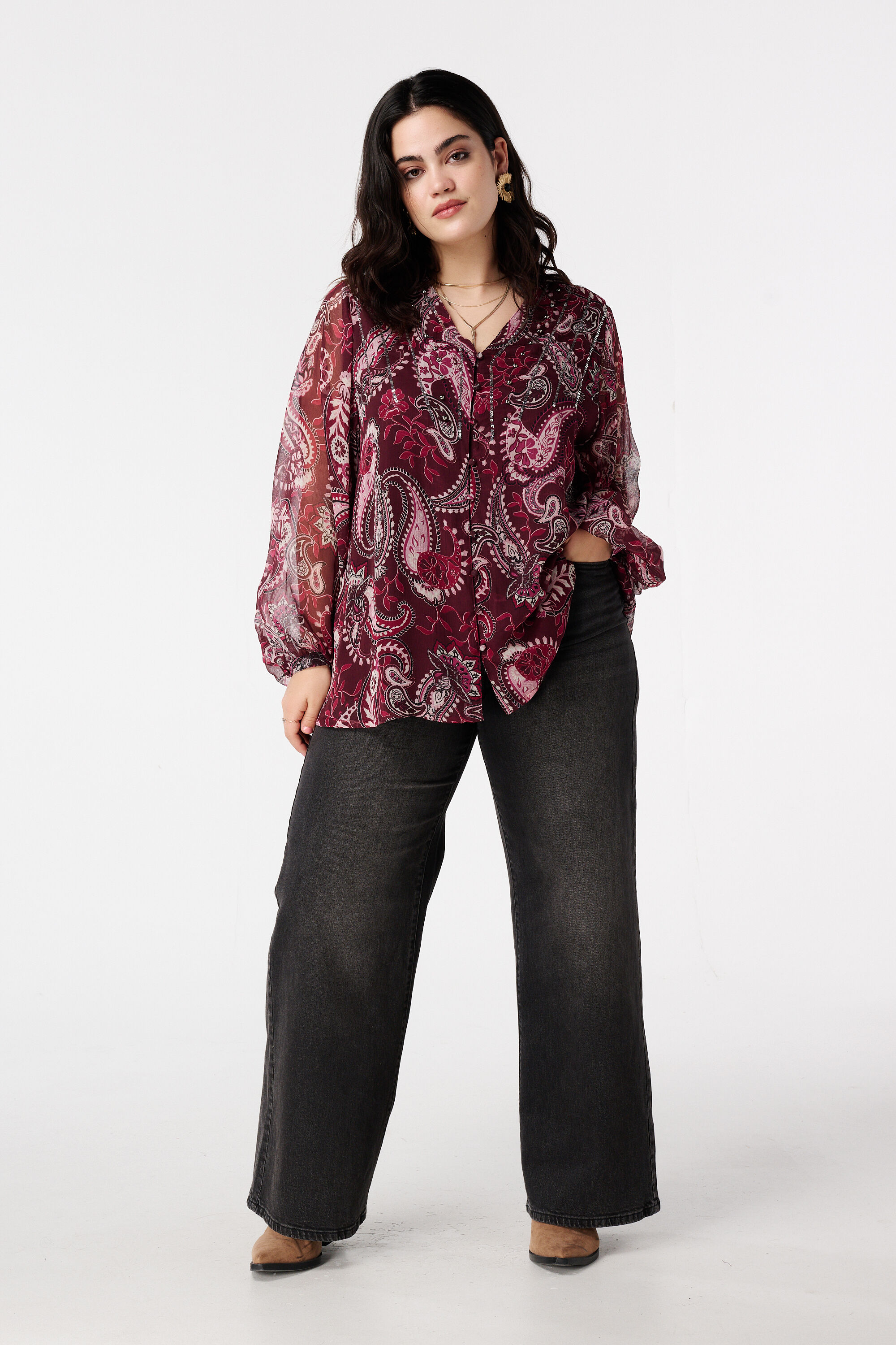 Sheer blouse met paisley print image number 5