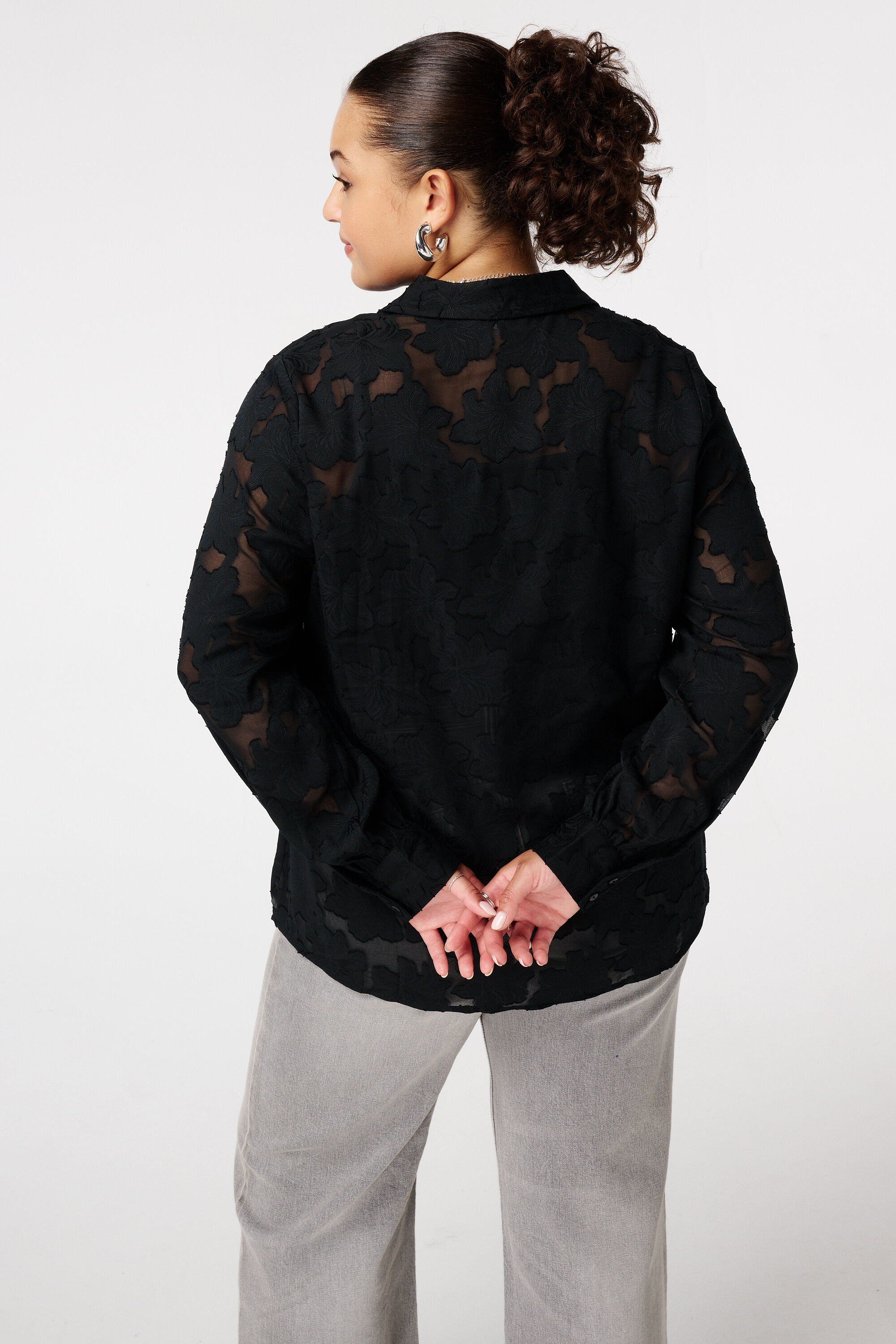 Blouse avec d&eacute;tails brod&eacute;s image number 3