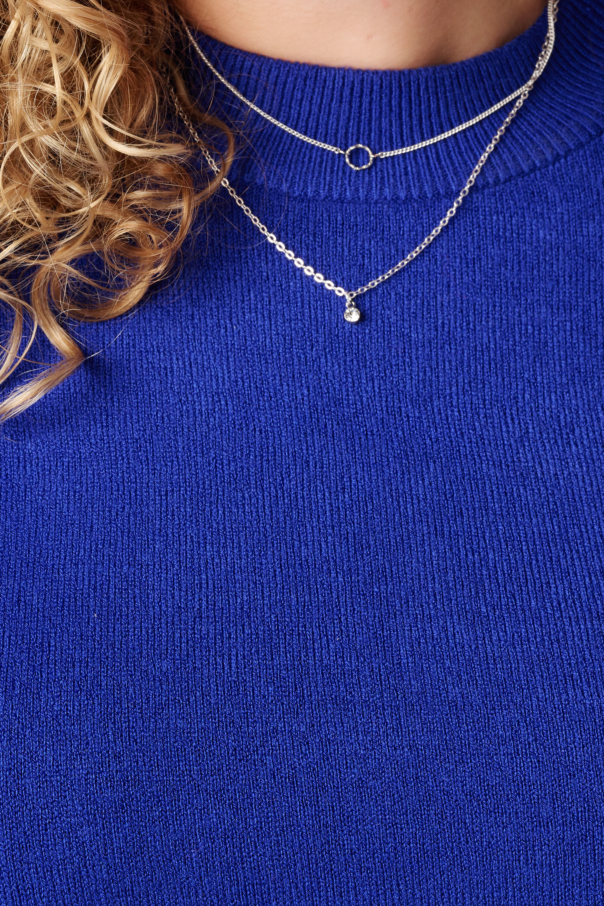 Fijn gebreide trui met ballonmouwen image number 6