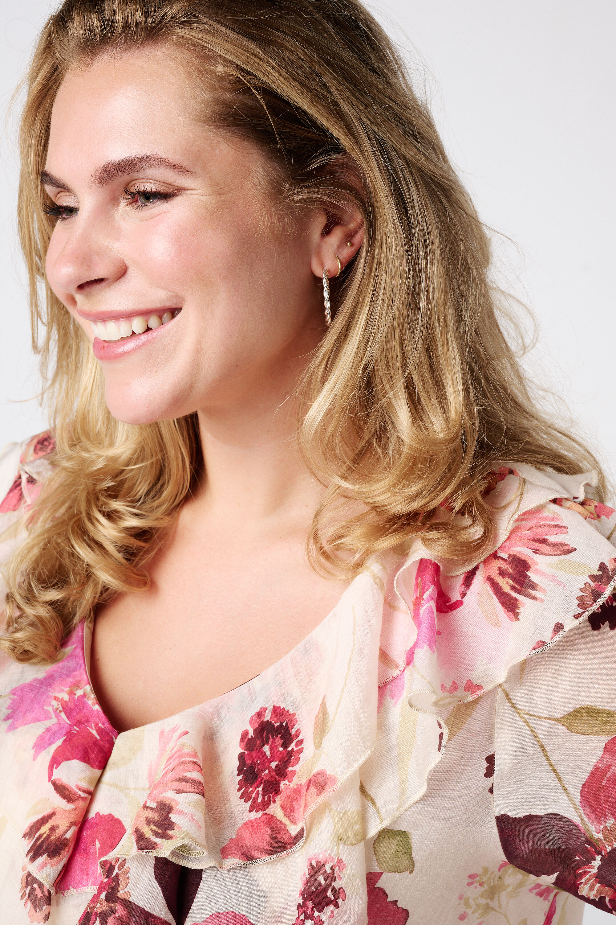 Blouse met ruches en print image number 4