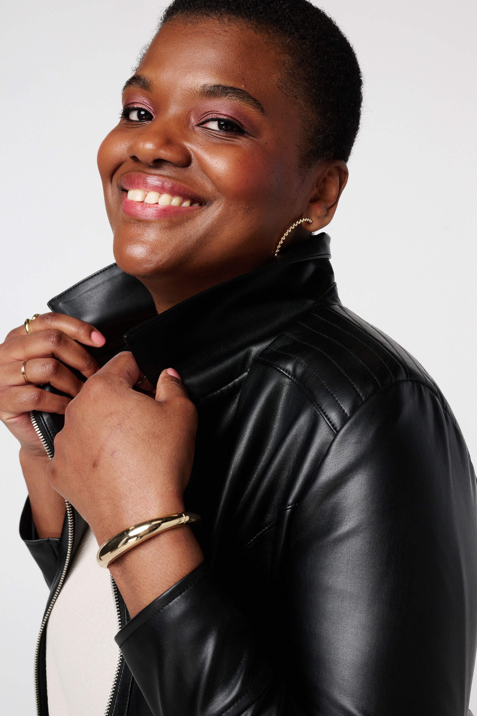 Leerlook jasje met zilveren details image number 4