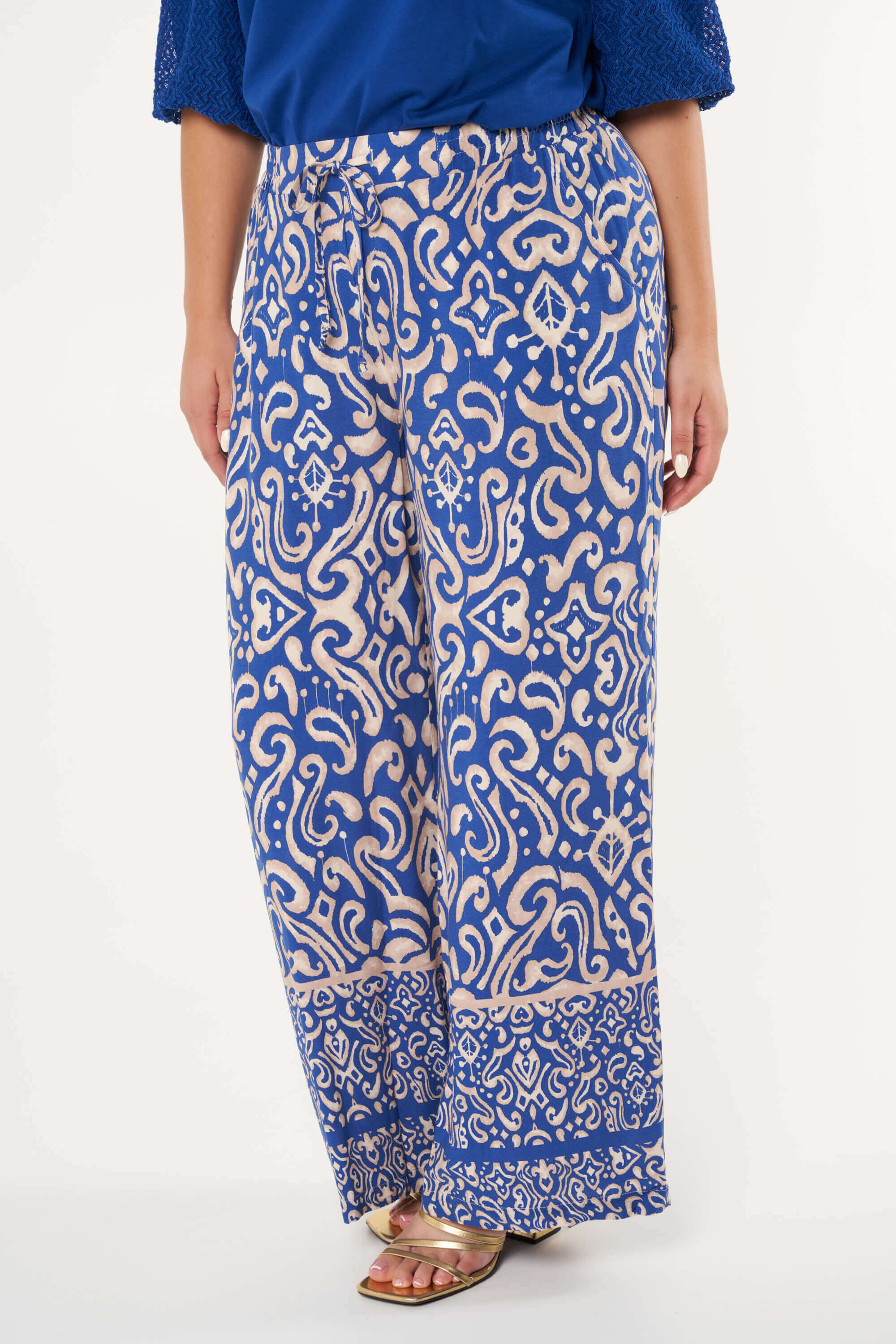 Wijde broek met paisley print image number 6
