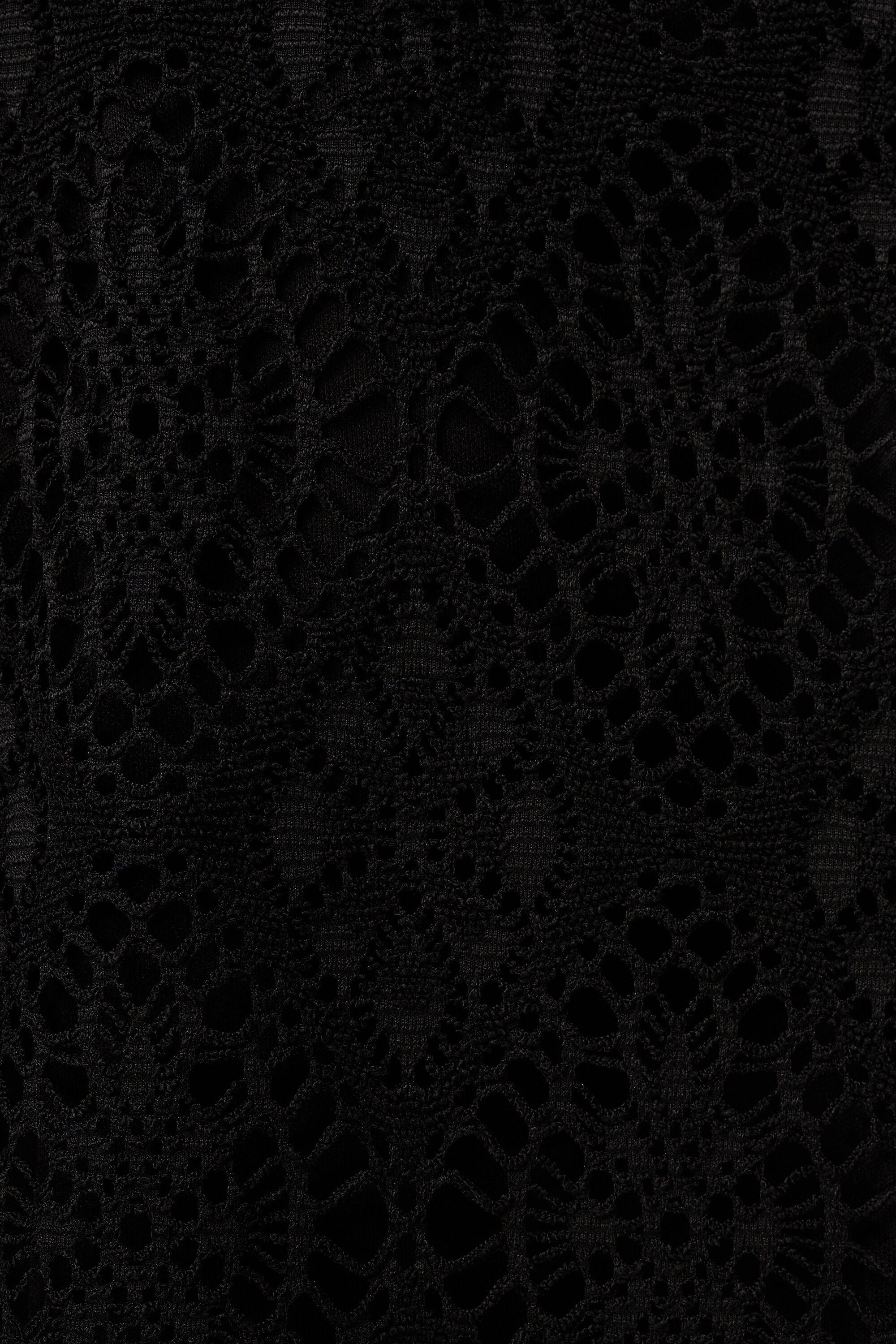 Top en dentelle image number 6