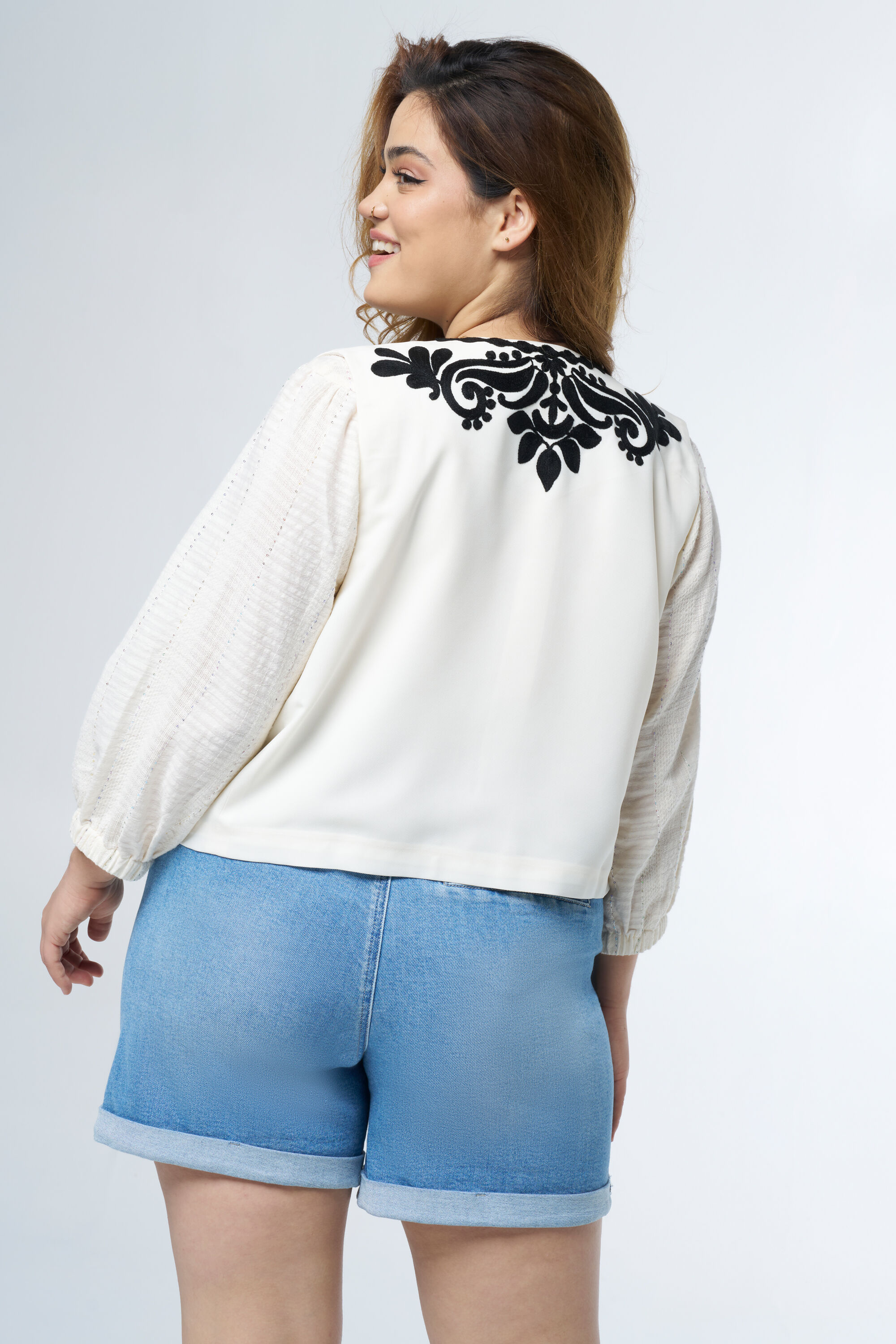 Gilet met borduursels image number 3