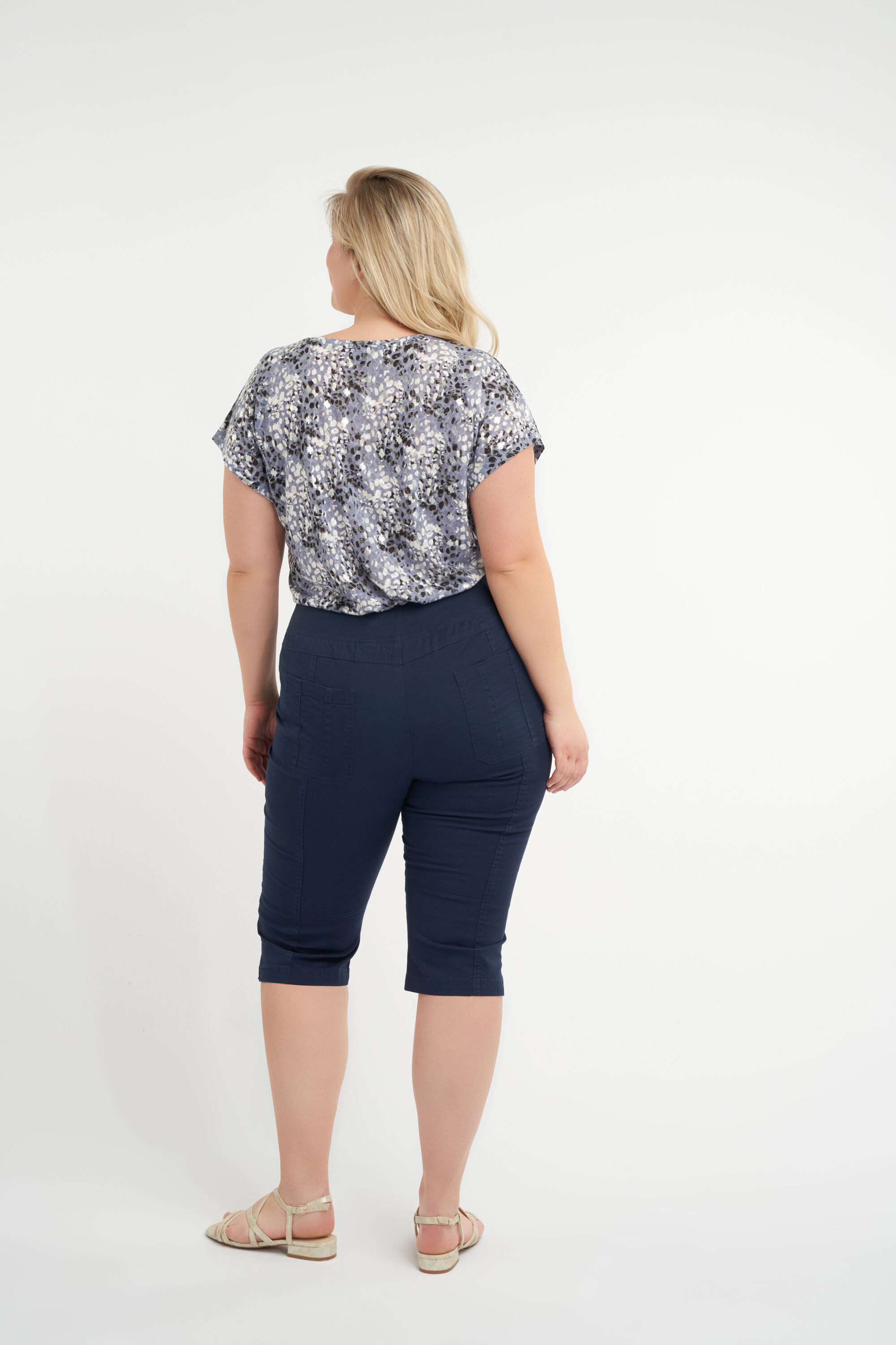 Pantacourt avec bande &eacute;lastique image number 3