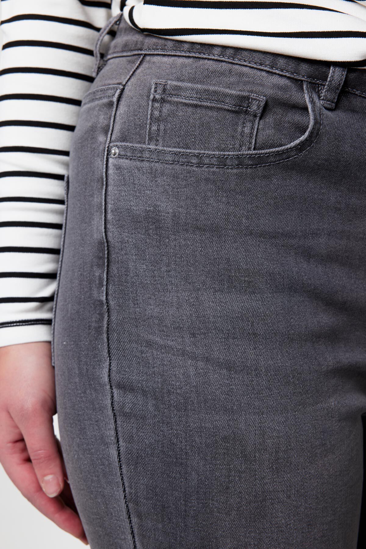 Jean ample image number 4