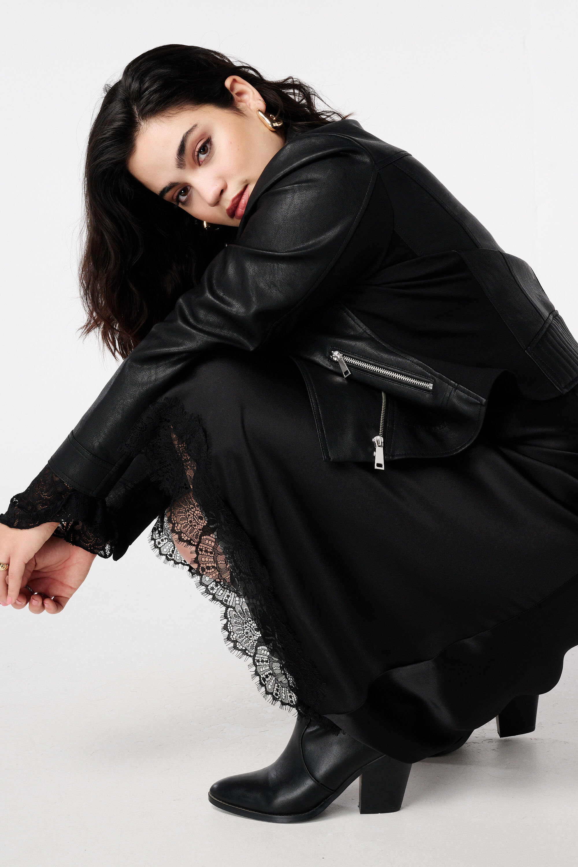 Satijnen rok met kant detail image number 6