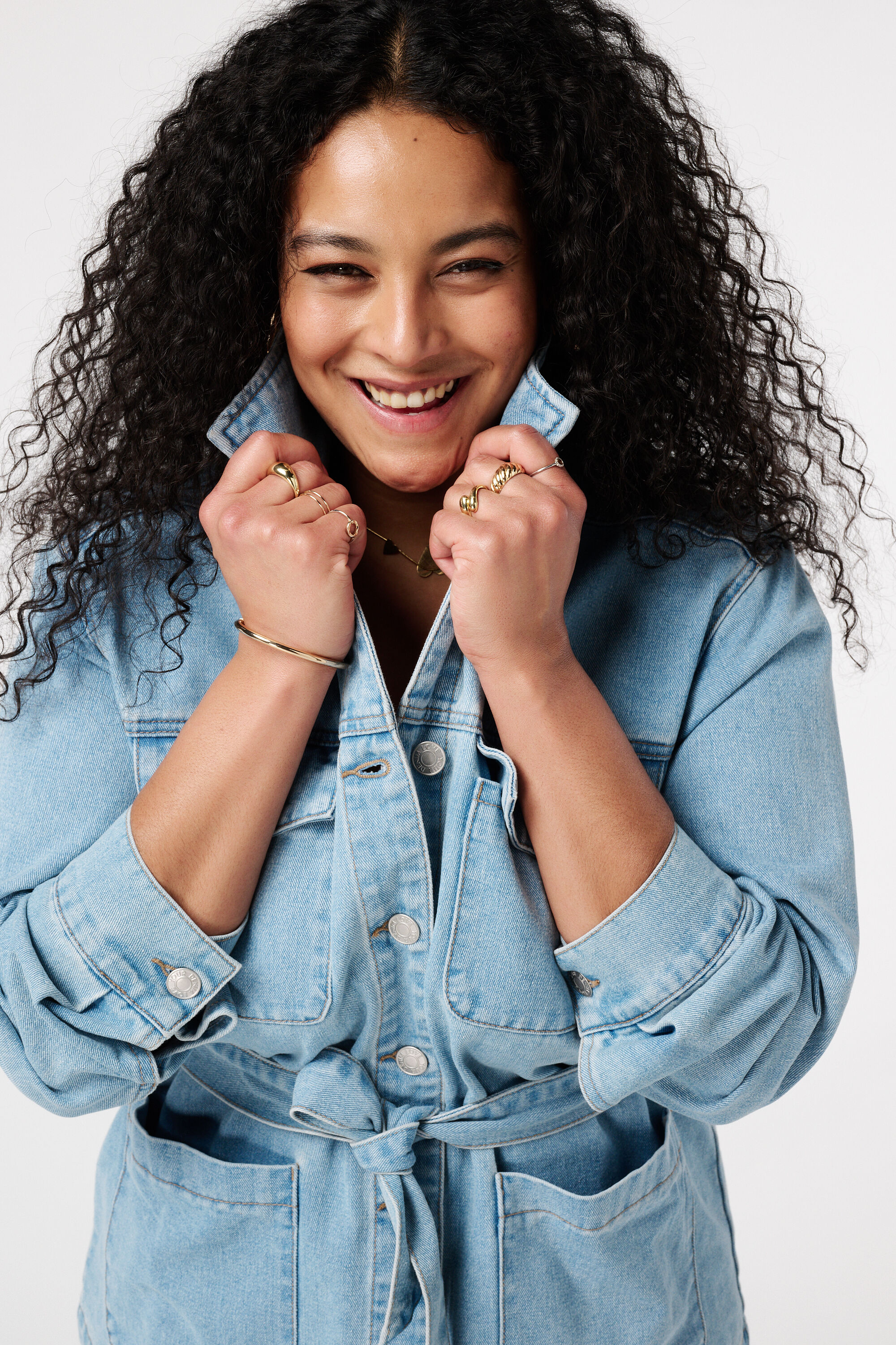 Denim jacket met ceintuur image number 4