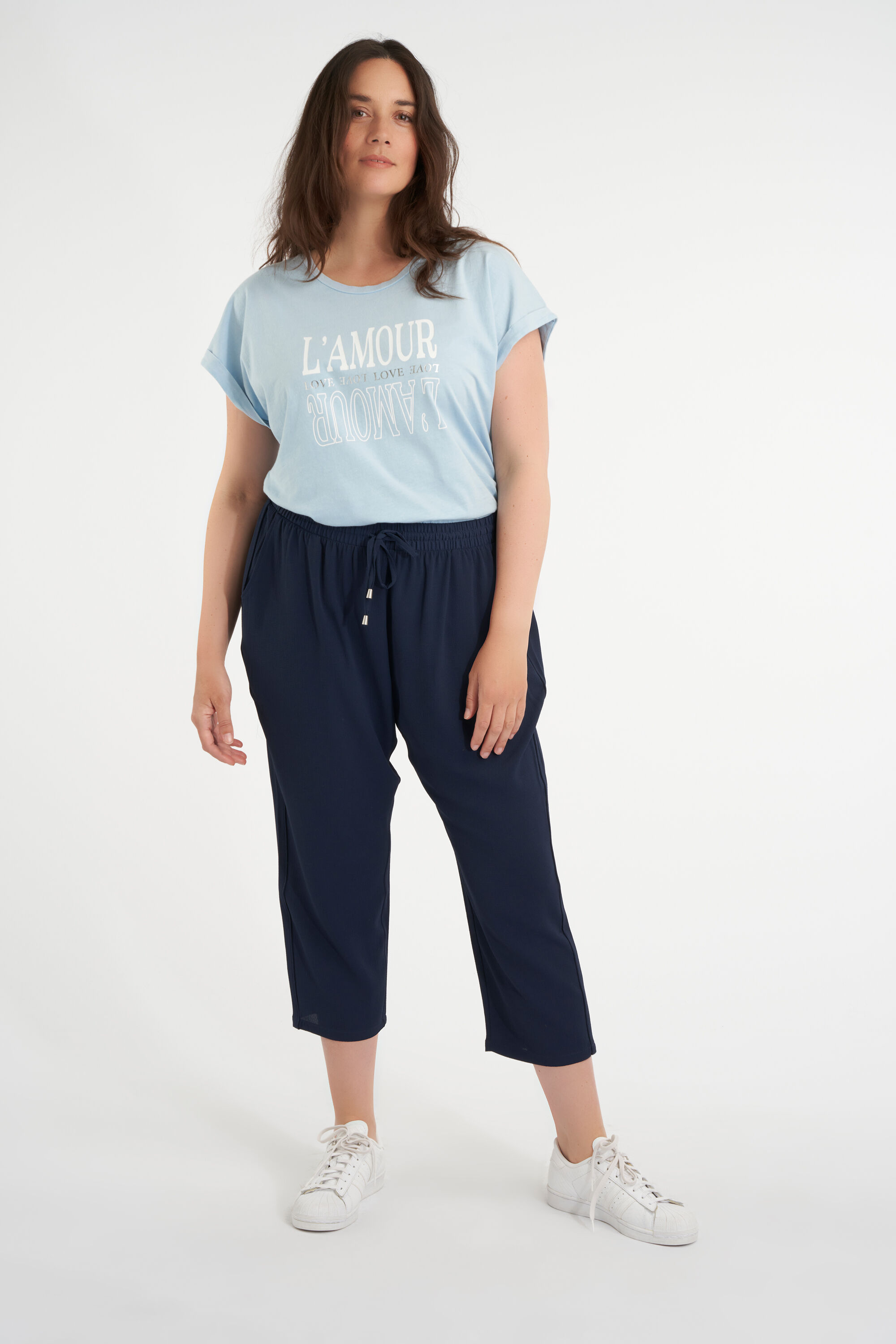 Pantalon coupe ample image number 4