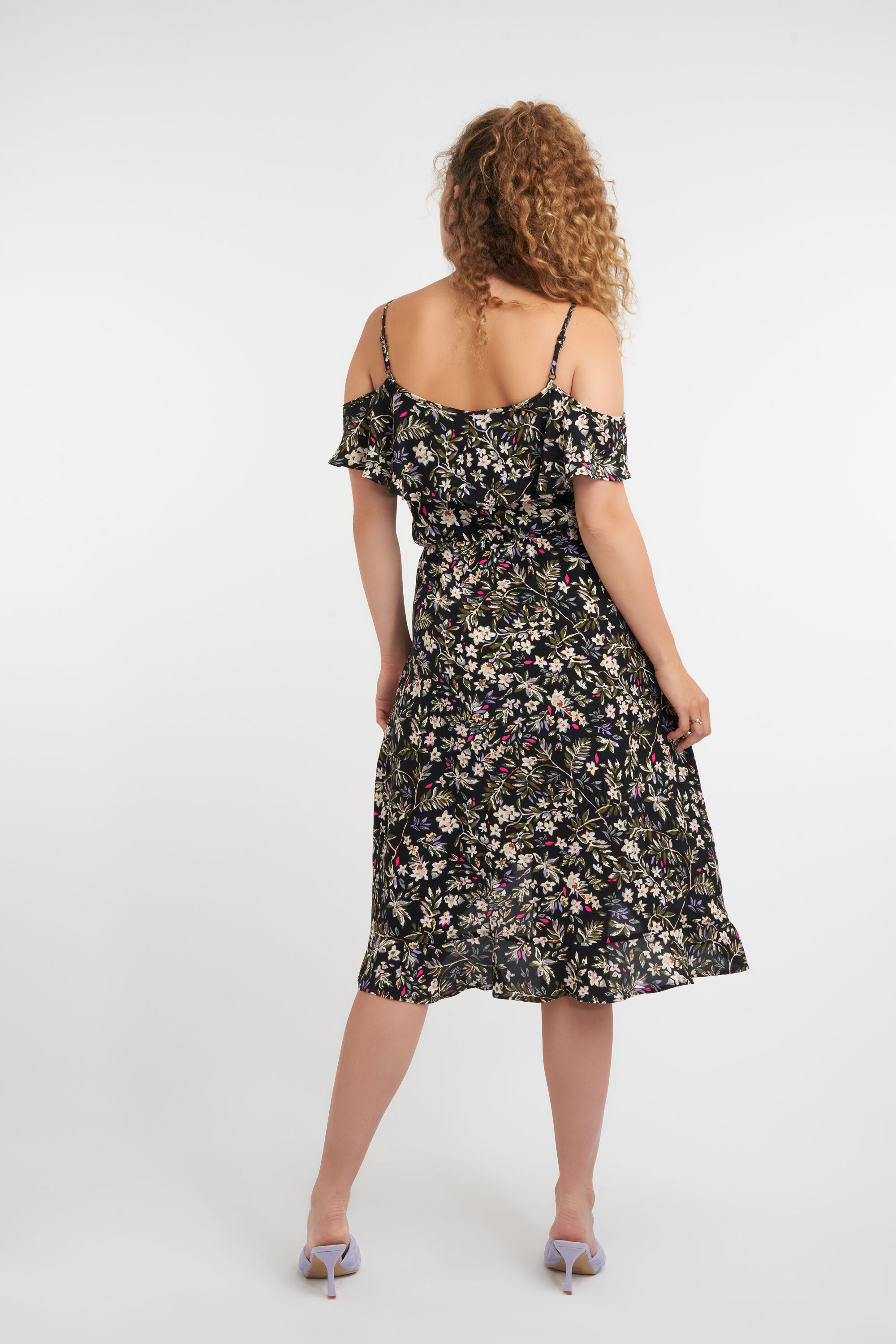 Overslag jurk met cold shoulder  image number 4