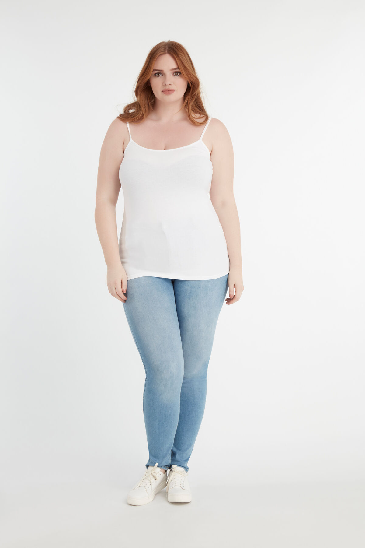 D&eacute;bardeur en coton avec bretelles spaghetti image number 3