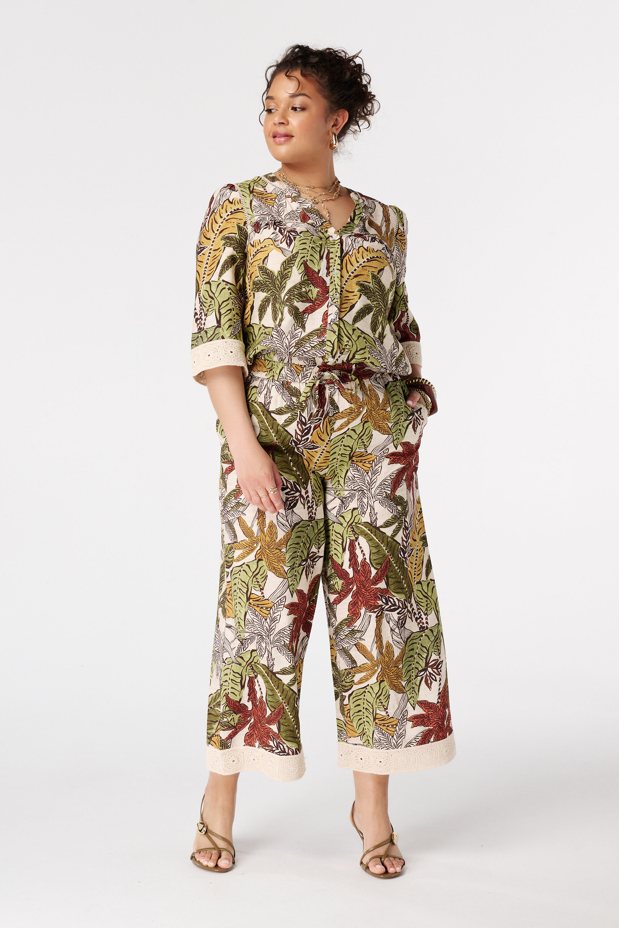 Pantalon trois quarts avec imprim&eacute;