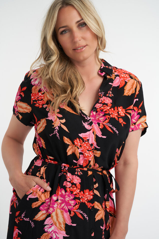 Lange jurk met strikceintuur image number 5