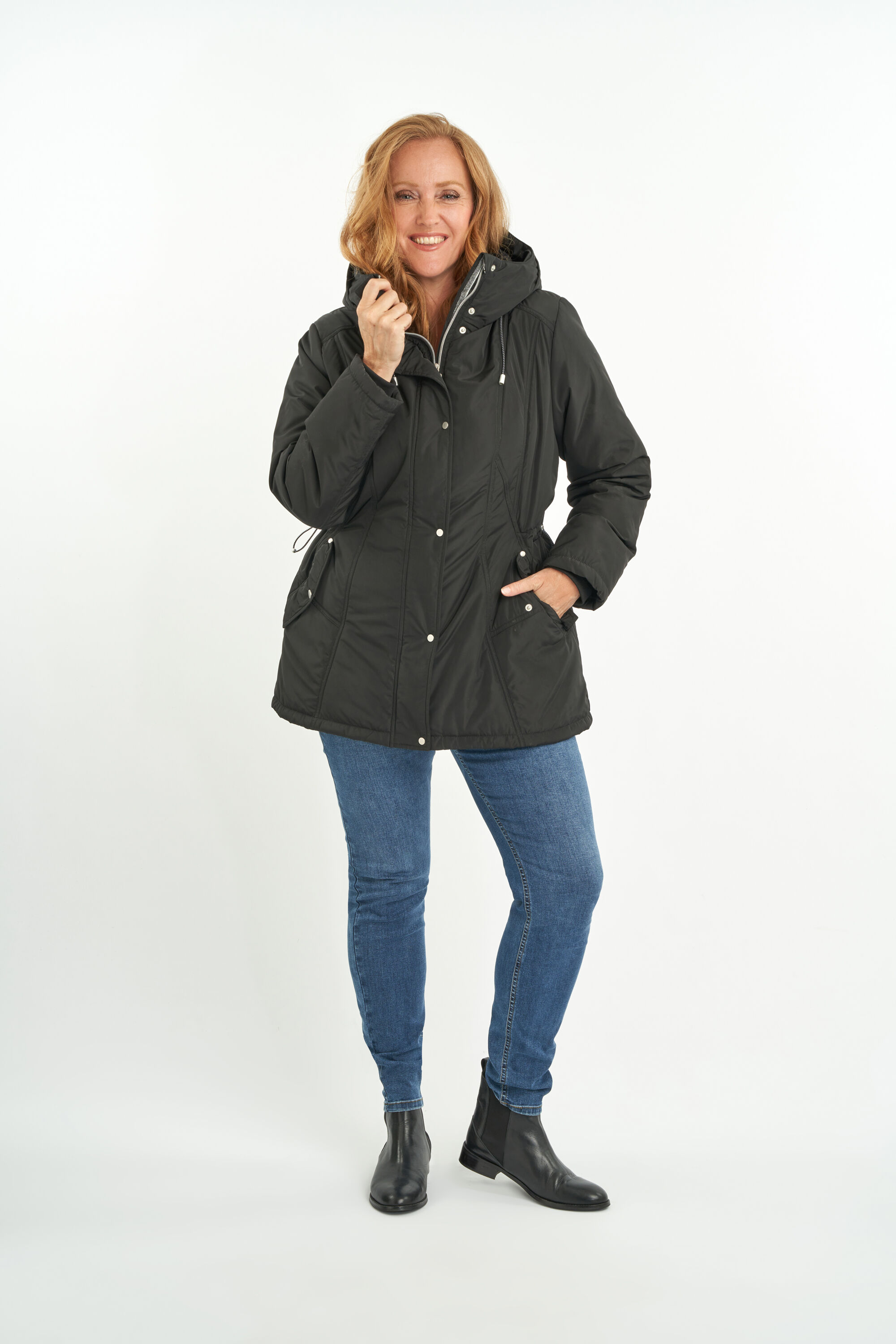 Veste &agrave; capuche image number 7