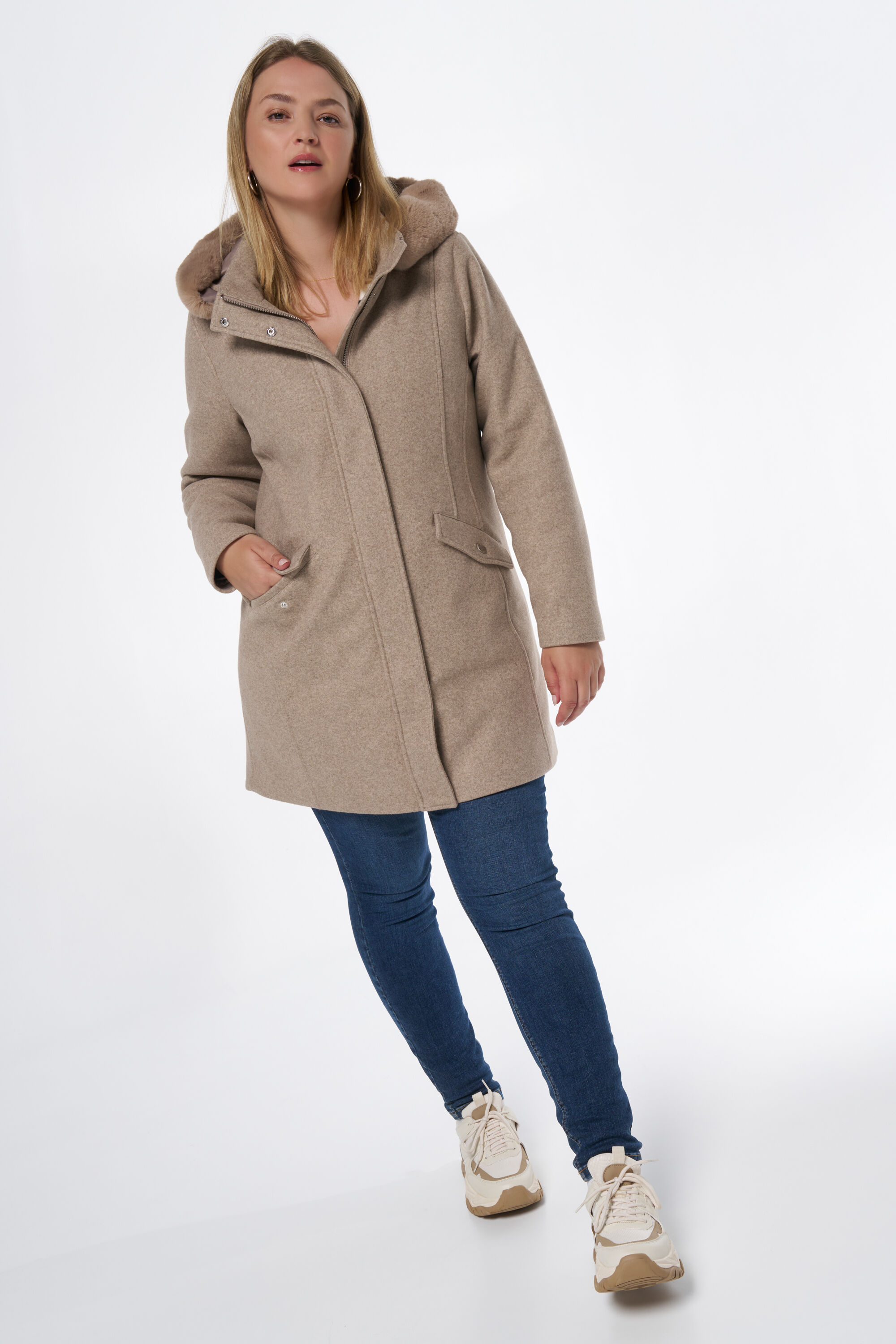 Veste avec col en fausse fourrure image number 5