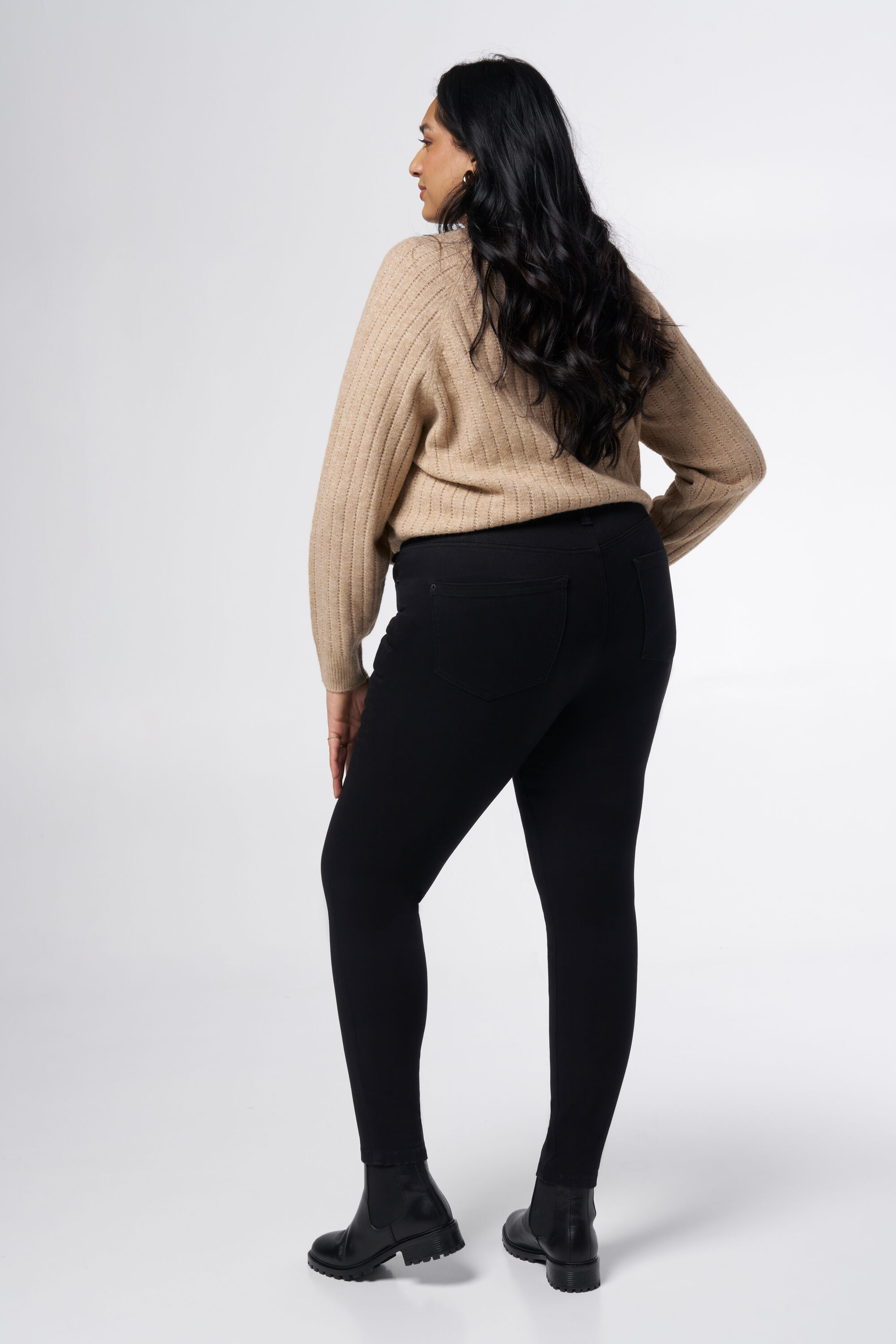 Skinny leg high waist jeans CHERRY image number 3