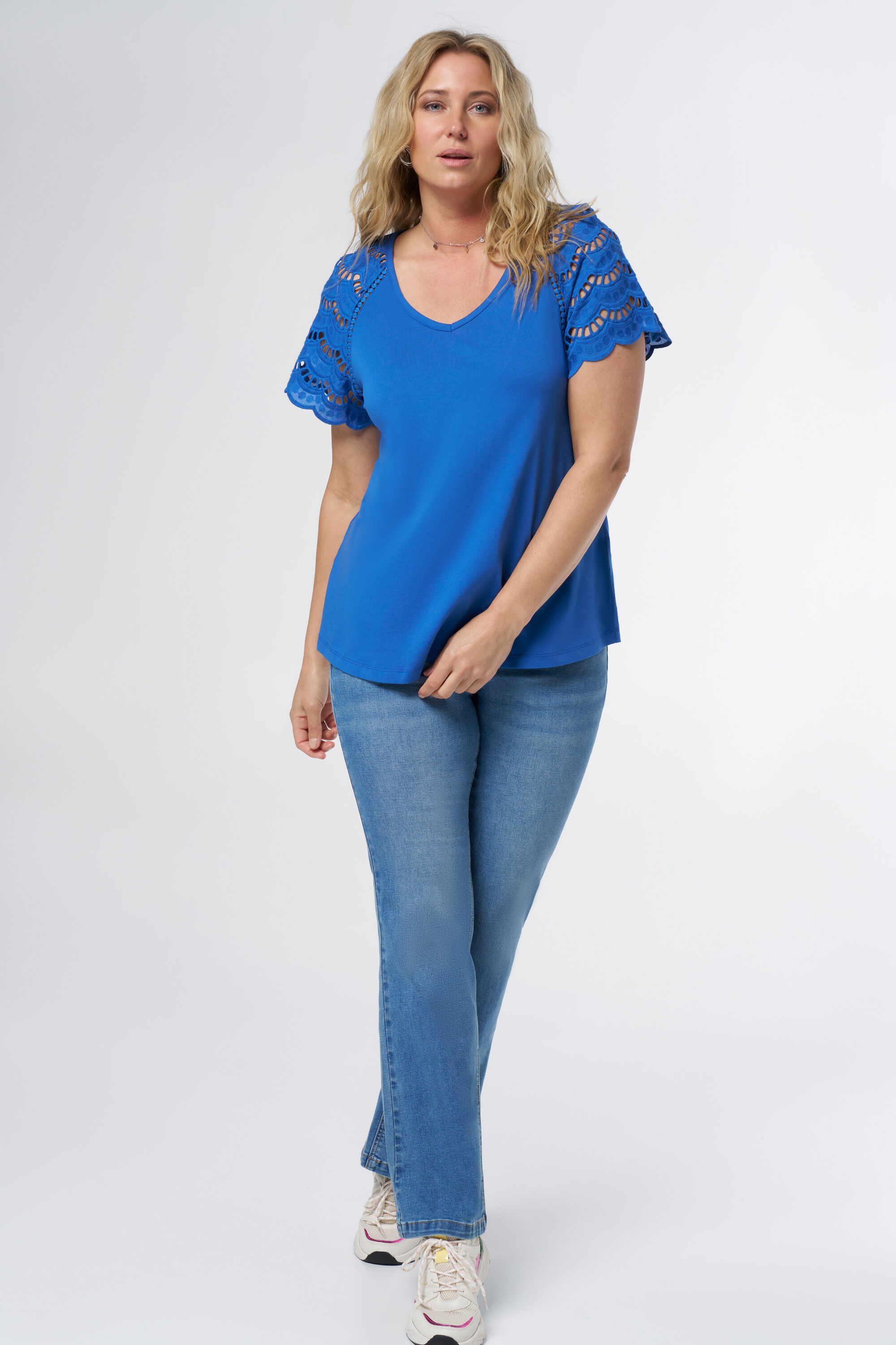 T-shirt met details op de mouwen image number 5