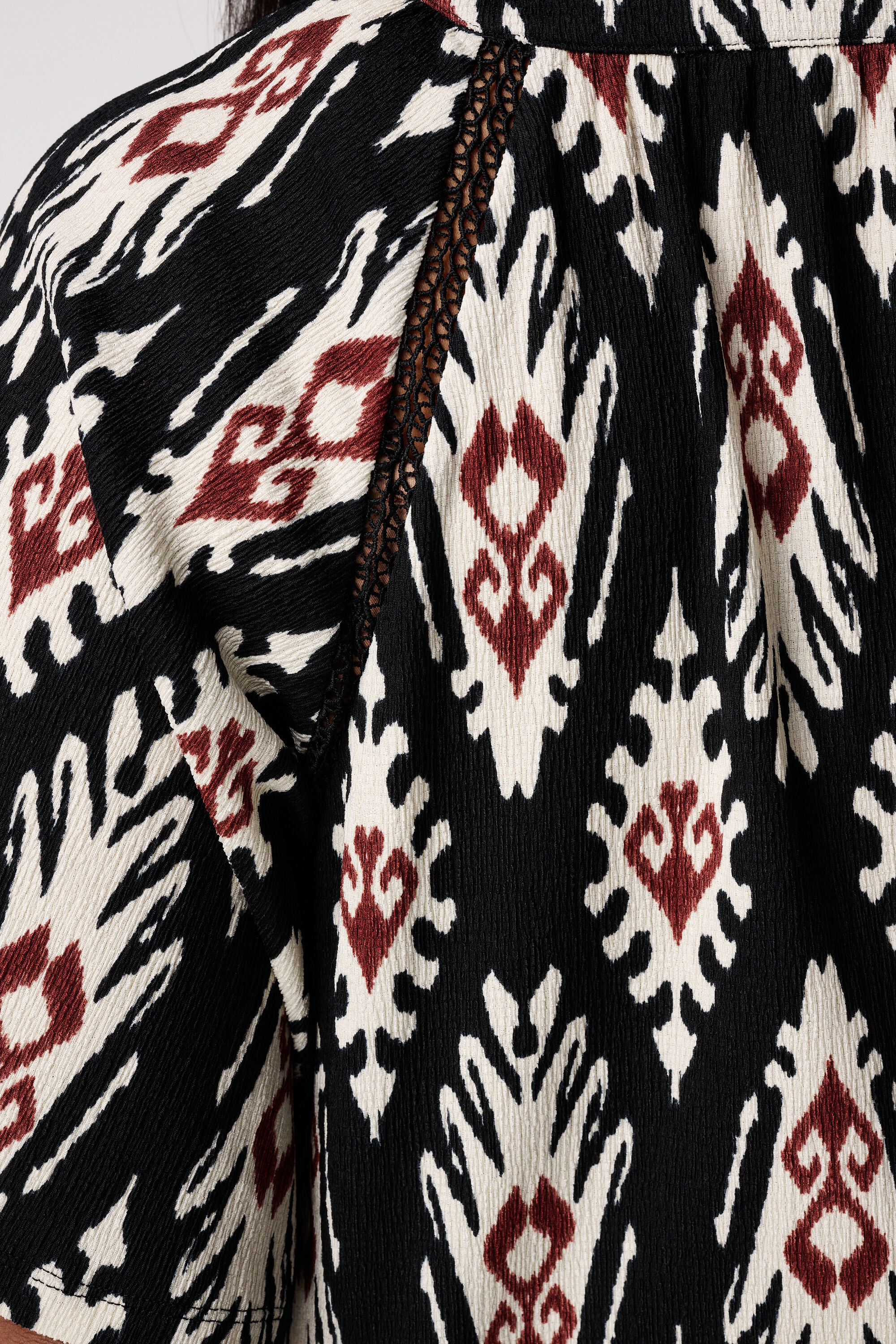 Top &agrave; manches papillon image number 6