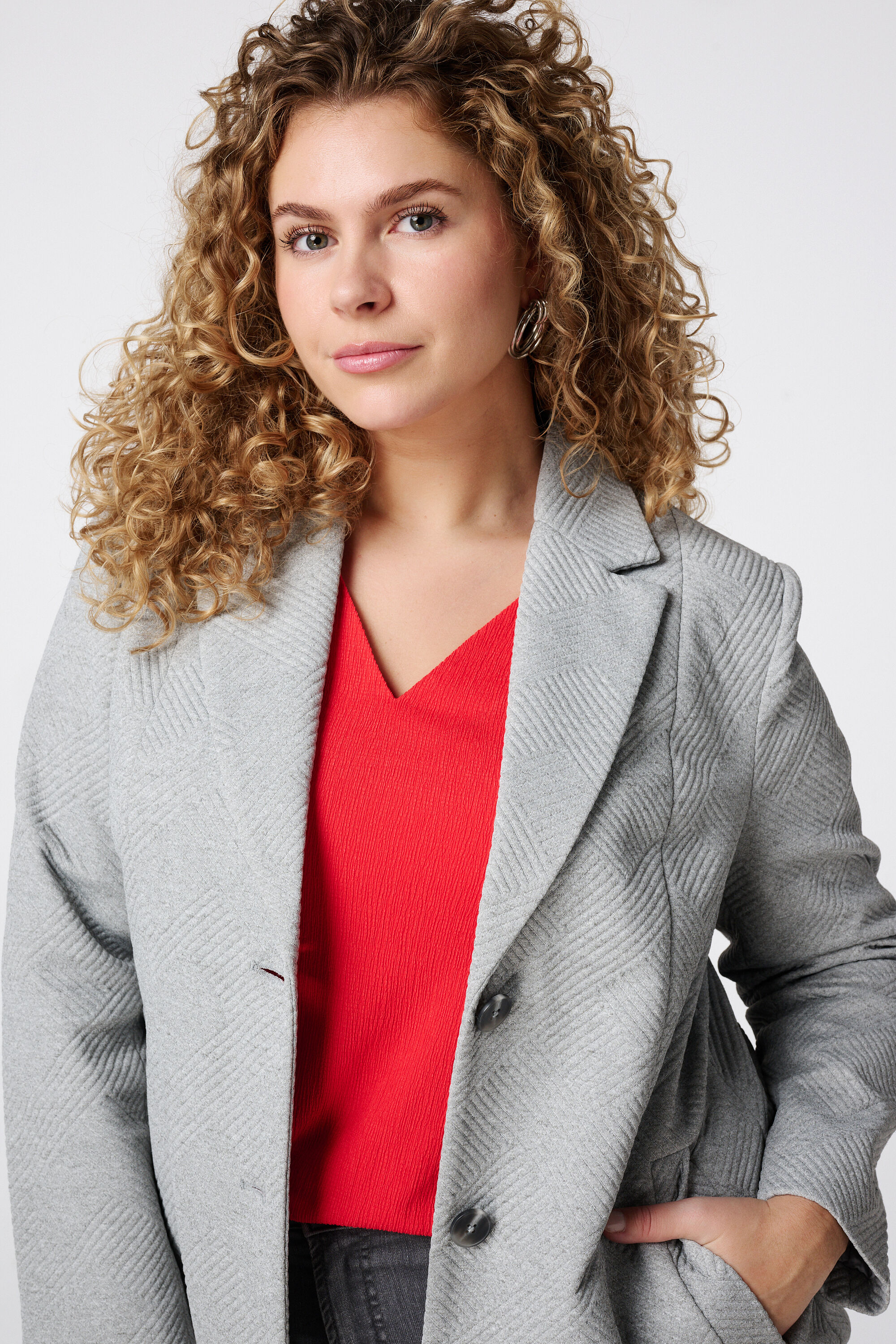 Mantel met structuur image number 4