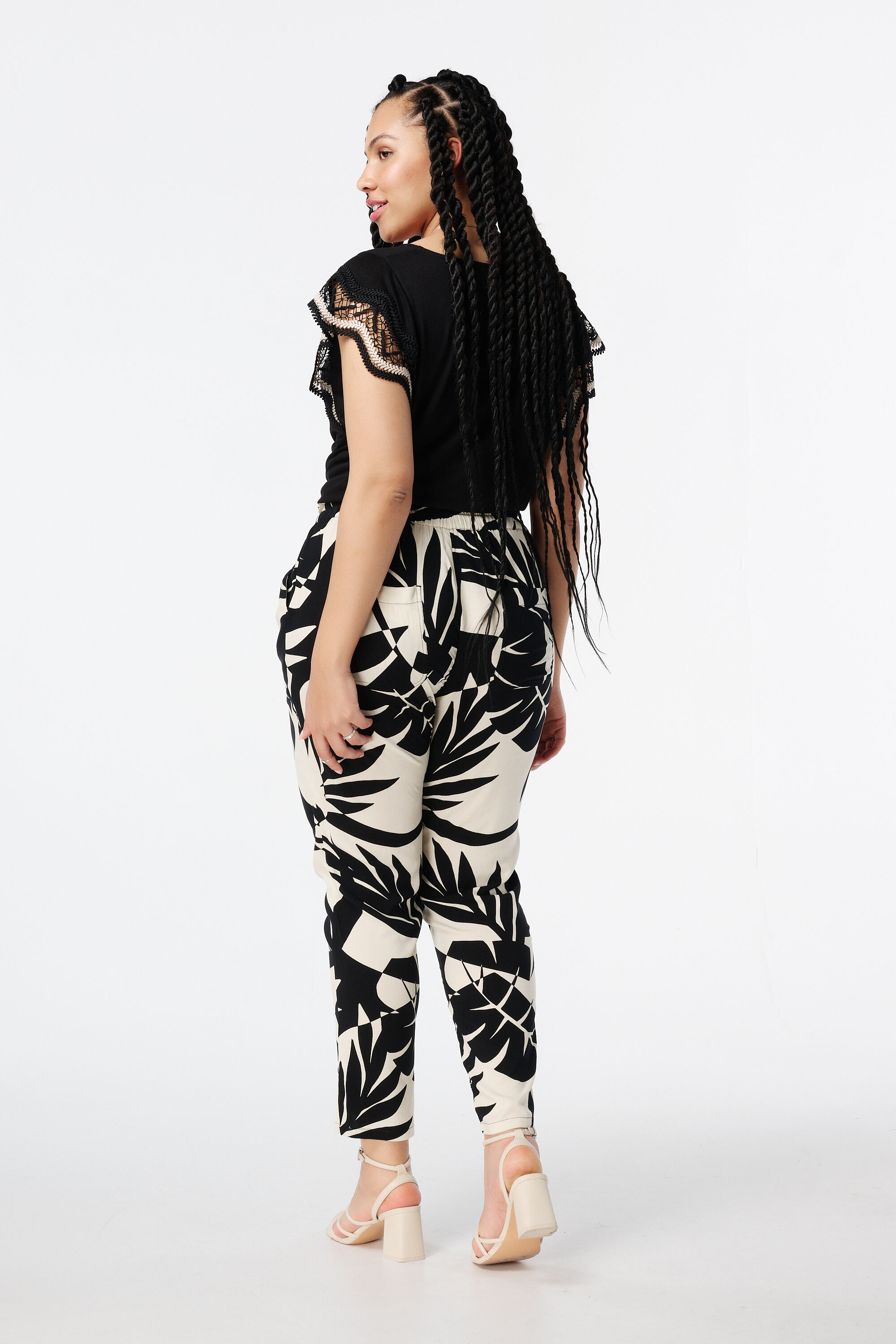 Comfy broek met strikkoord image number 3