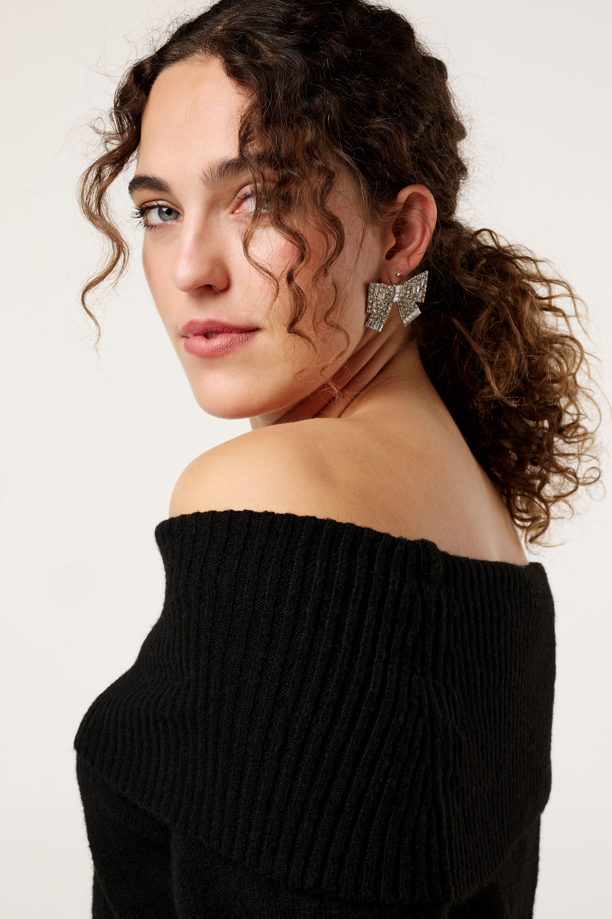 Gebreide off-shoulder trui image number 4