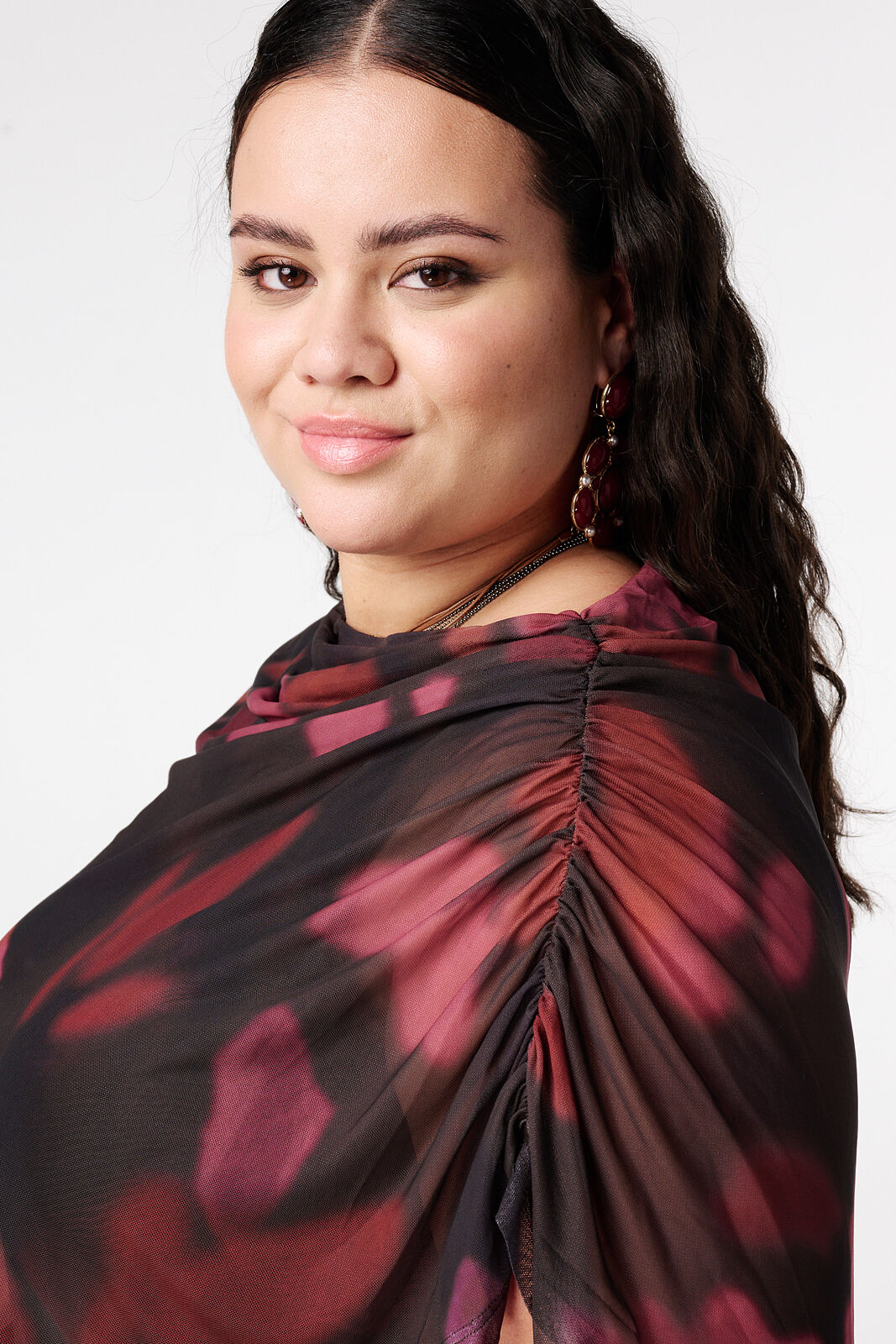 Mesh top met gedrapeerde mouwen image number 4