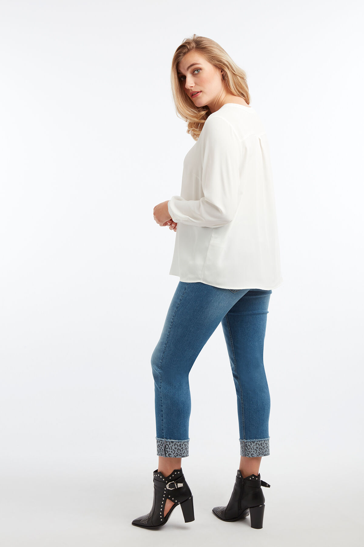 Witte blouse image number 4